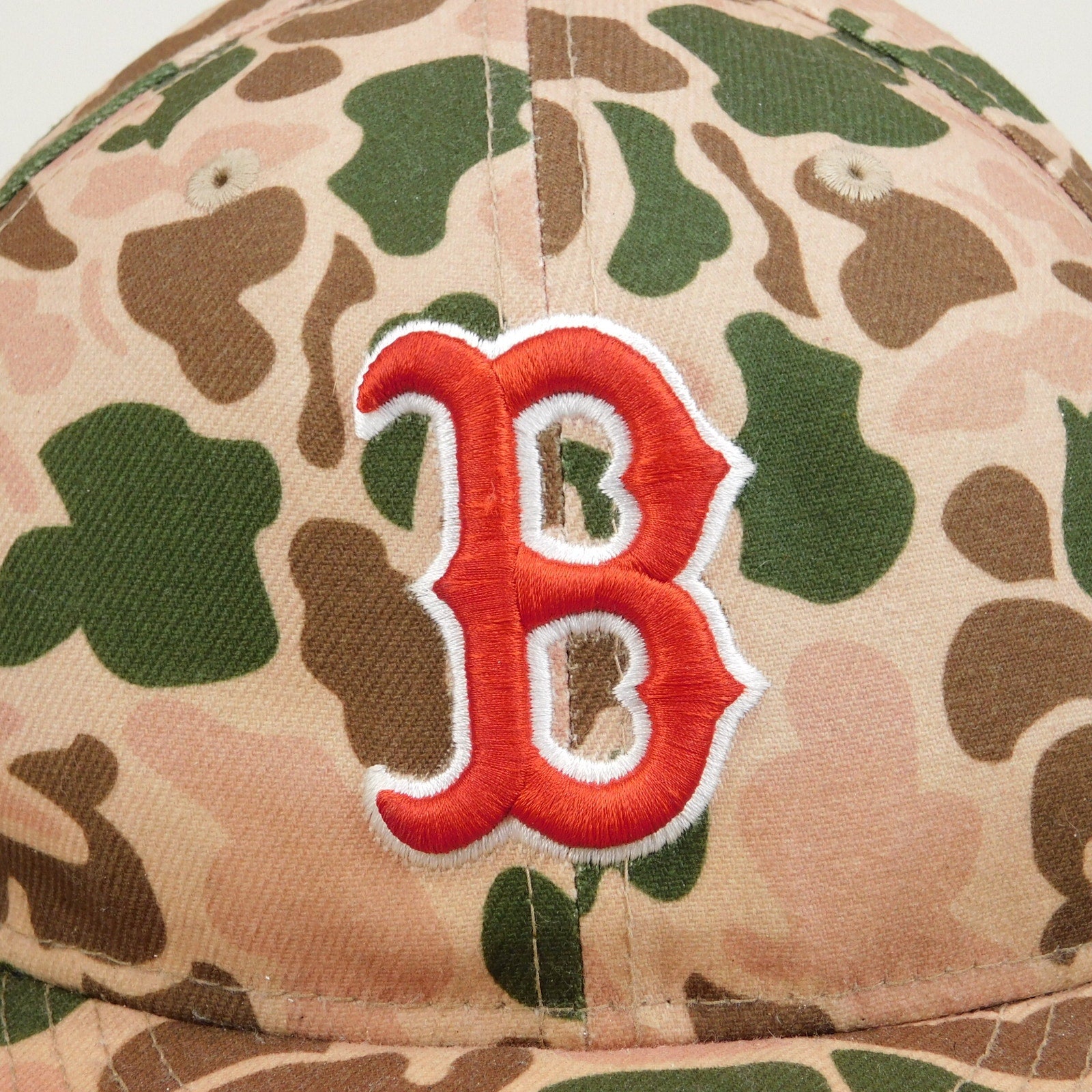 New Era Boston Red Sox 2004 World Series Duck Camo Fitted Hat - Size 7 1/4