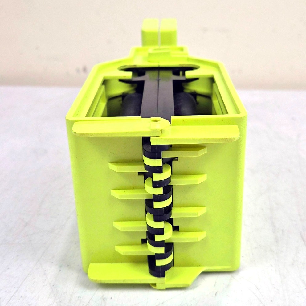 Vintage Ski Tote Locking Ski Transport Carrier System Handled Neon Green Black
