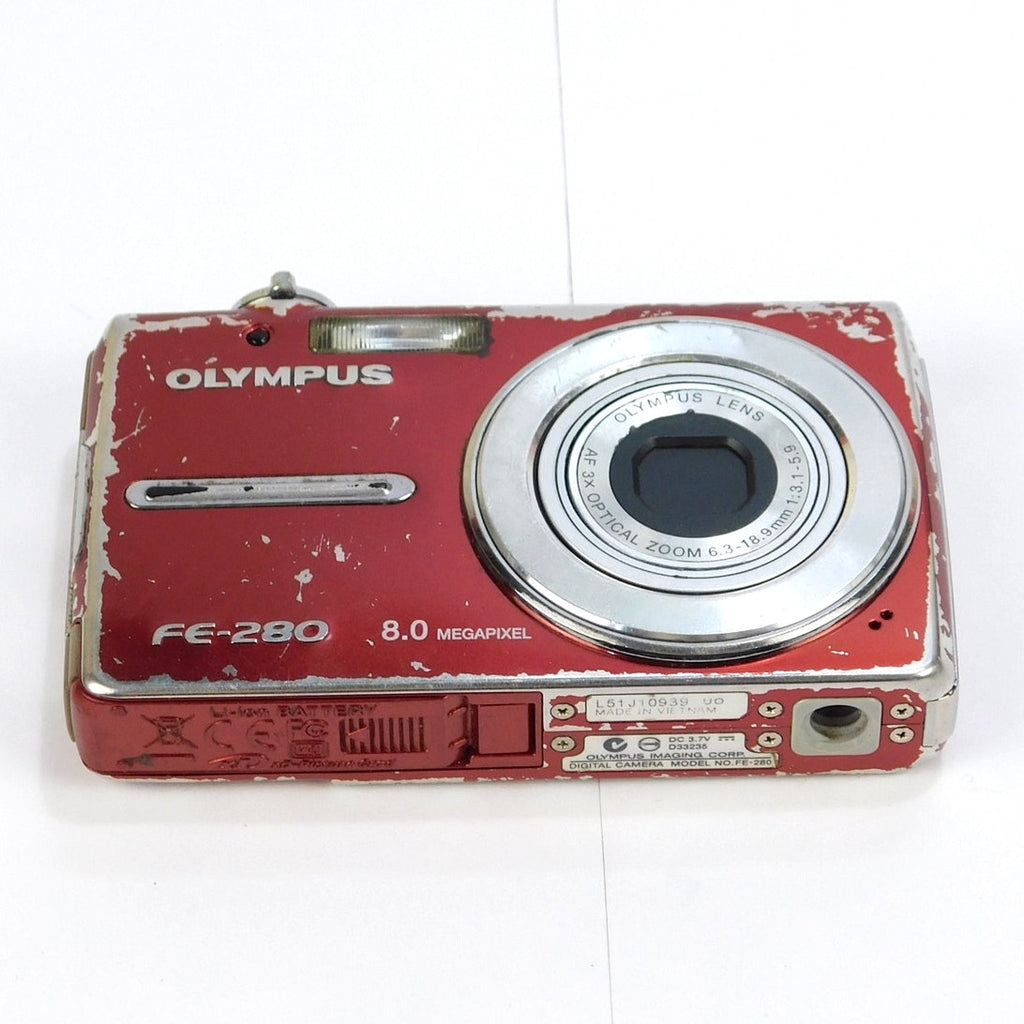 Olympus FE-280 Red 8MP CCD Digital Camera 1GB xD 2 Batteries Charger Tested