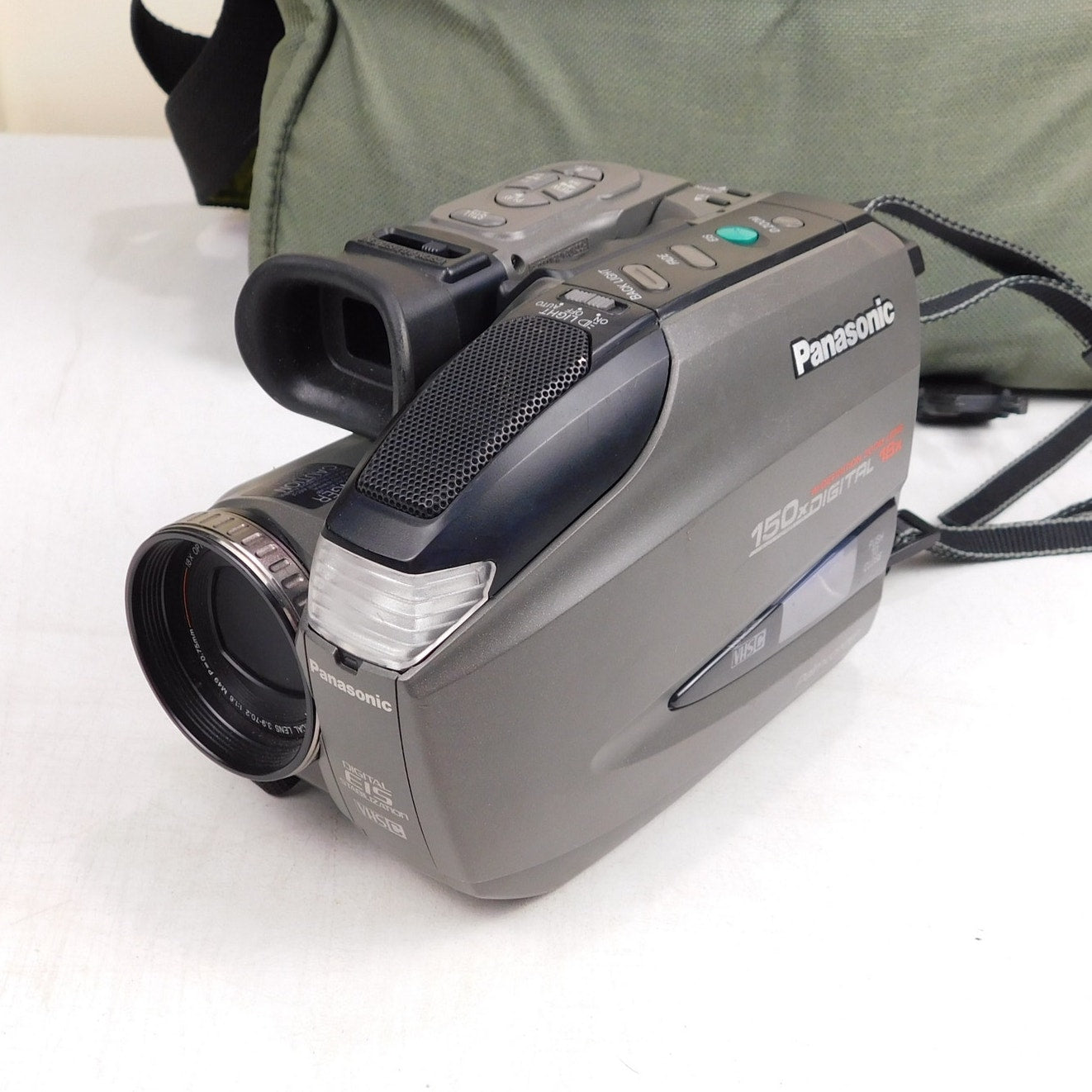 Panasonic PV-D300D Camcorder VHS-C Tested New 2200mAh Battery With Accessories