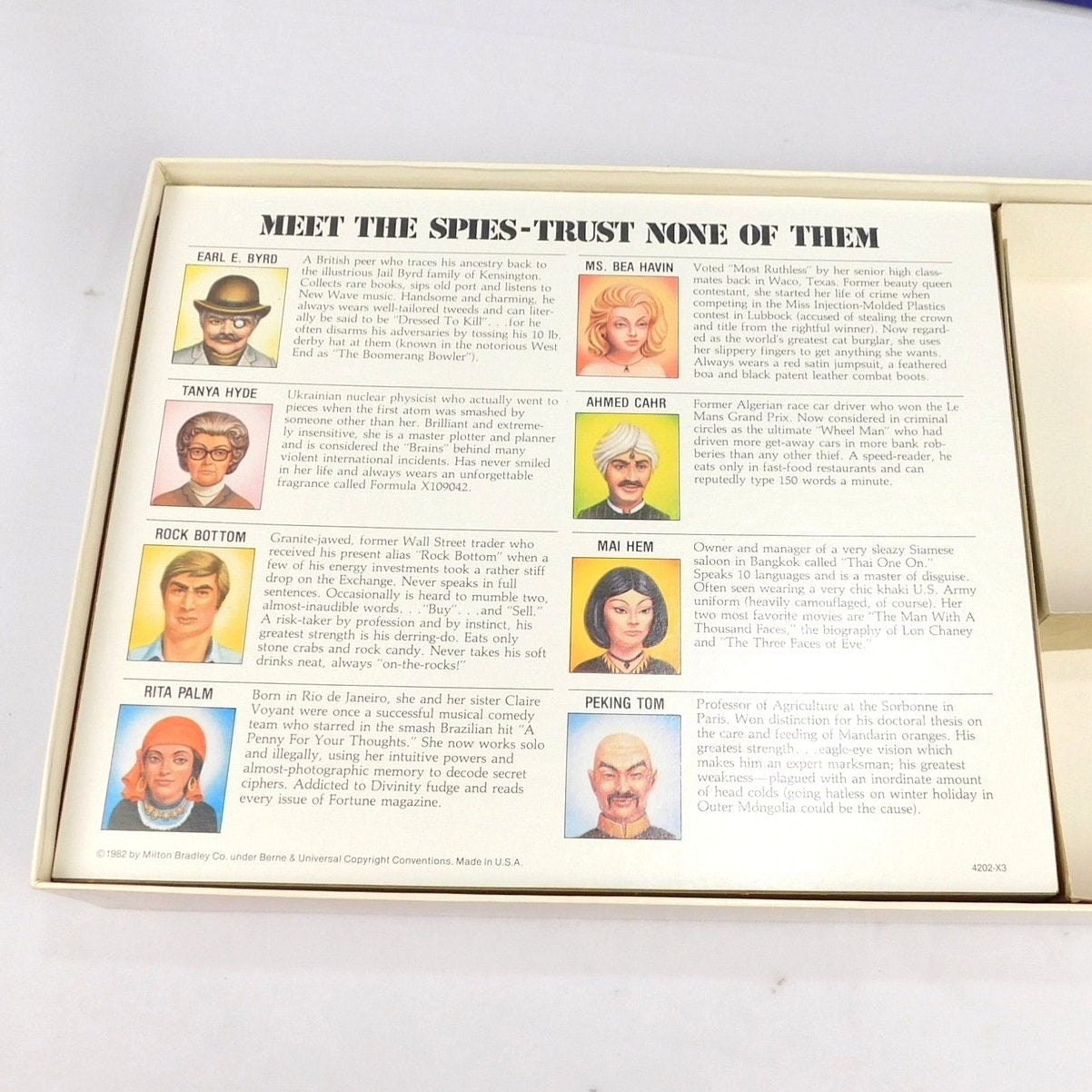 Vintage Milton Bradley Conspiracy Board Game Complete In Box 1982 Spy Mystery