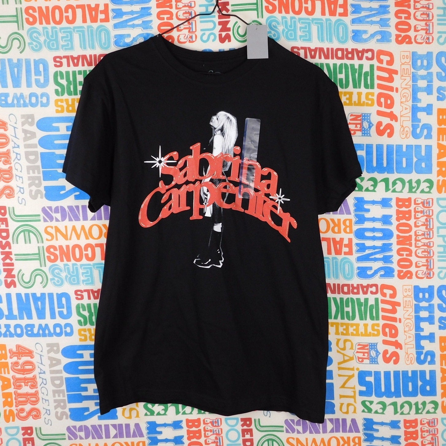 Sabrina Carpenter Black/Red Graphic T Shirt - Size L, NWT