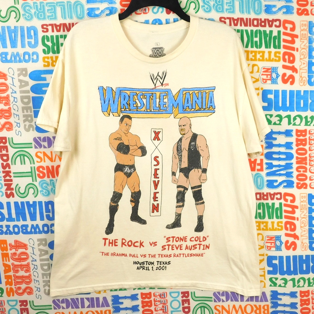 WWE Legends Wrestlemania X7 Rock Vs Stone Cold Cartoon Tee - Size L
