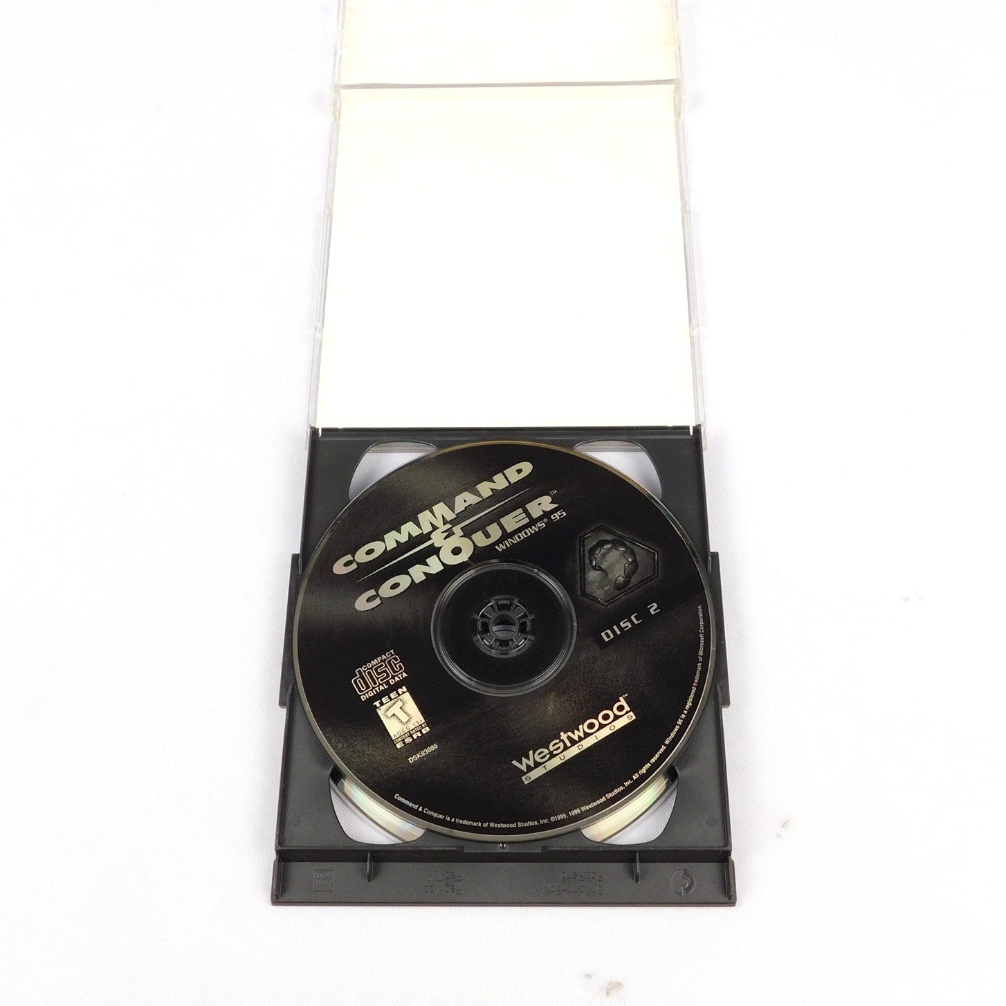 Command & Conquer PC CD ROM Game Tested 2 Discs Complete Jewel Case 1995