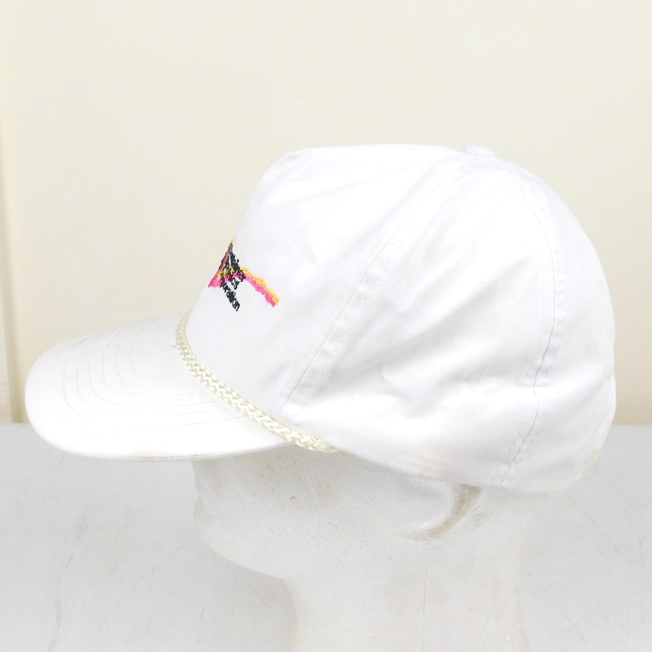 80s Retro Wave Graphic Rope Brim Hat - Adjustable