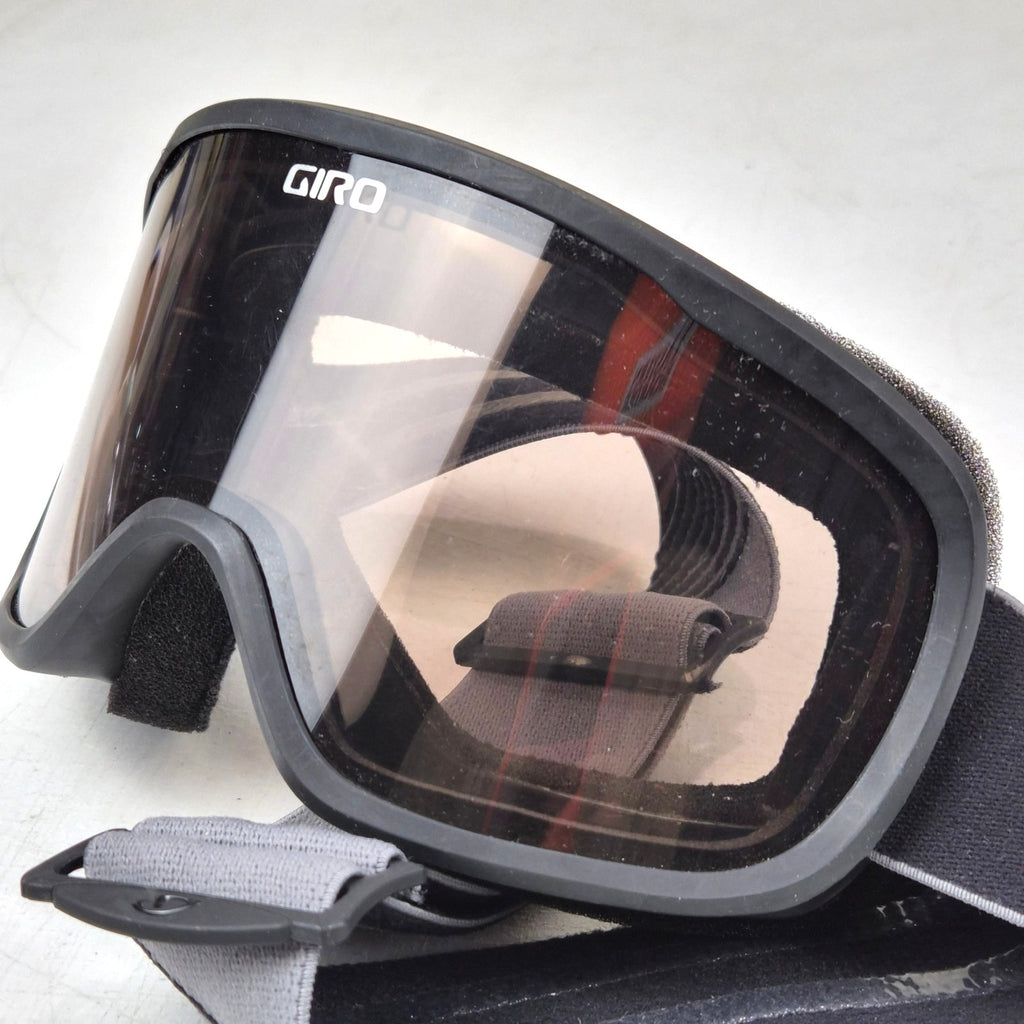 Giro Verge Ski Snowboard Goggles Black Frame Brown Amber Lens Vented Adjustable