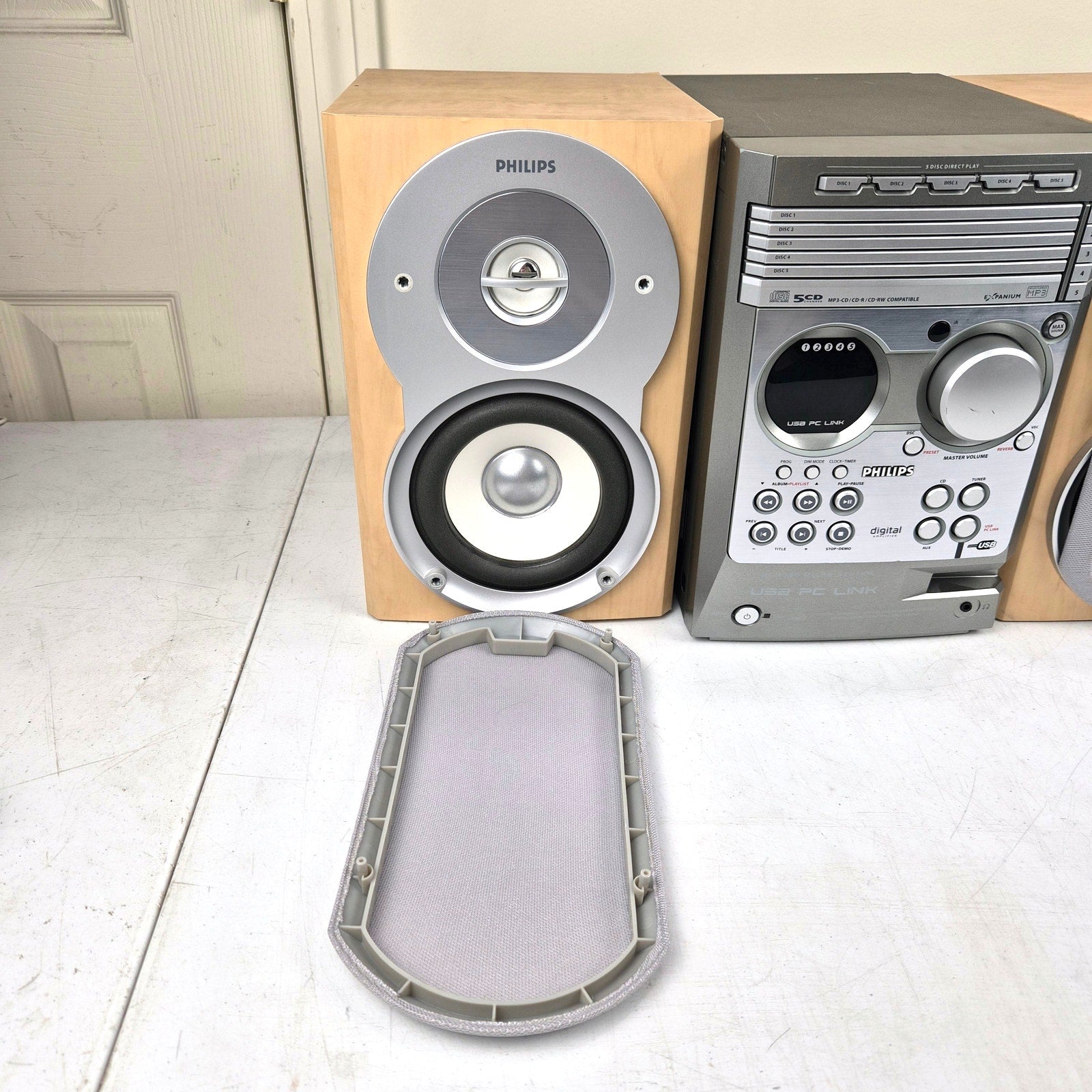 Philips MCM530 Stereo System 5 Disc CD Changer Tested Working No Remote 2005