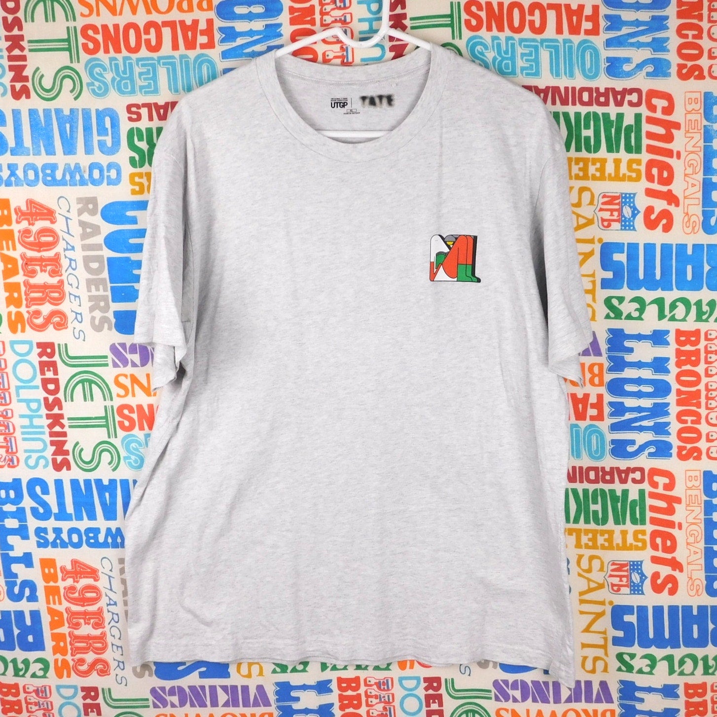Uniqlo UTGP x Tate Modern Graphic T Shirt - Size XL