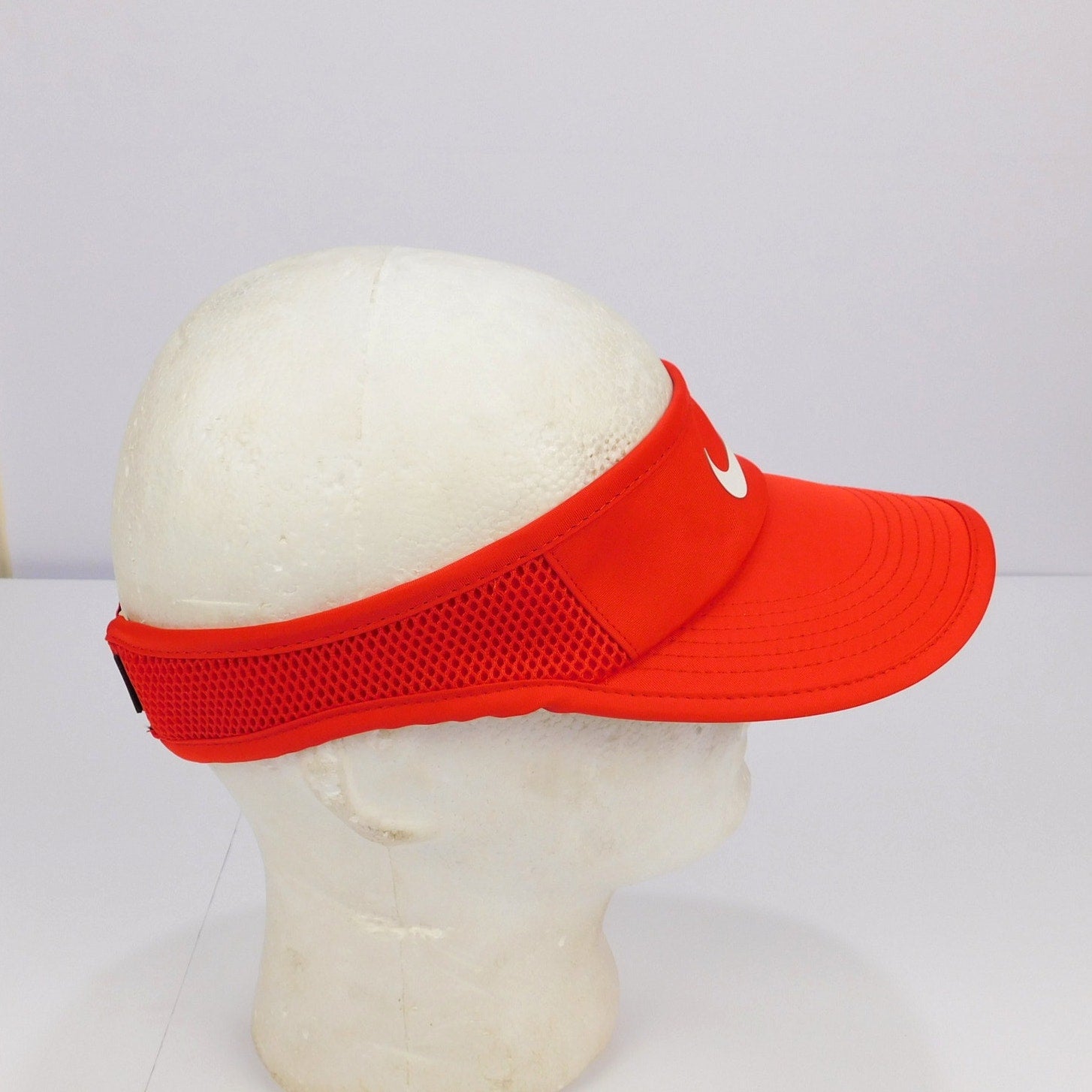Nike Featherlight Dri-FIT Visor Hat - Adjustable