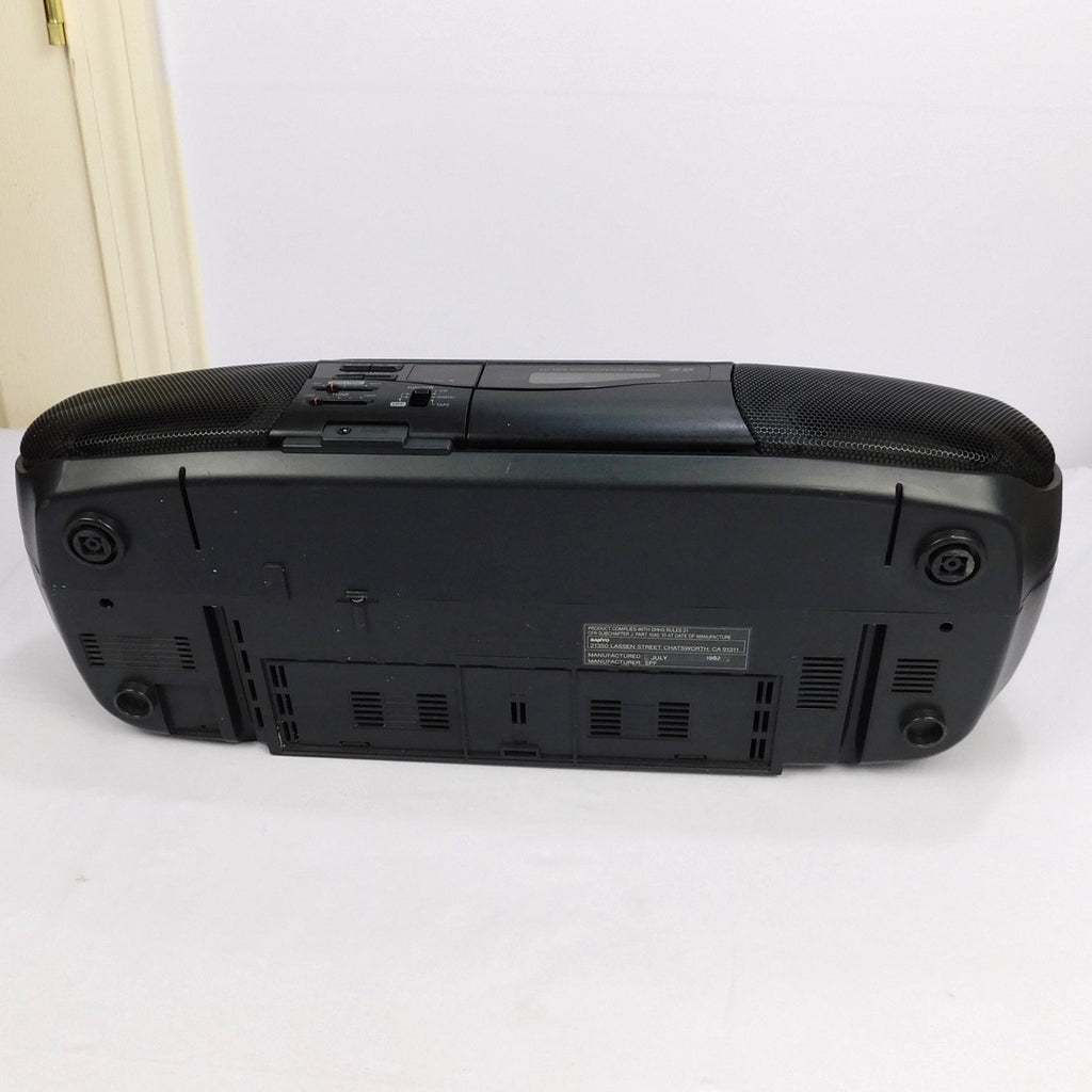 Sanyo MCD-Z2 Portable CD Cassette Boombox AM FM Radio Tested Working Vintage 90s
