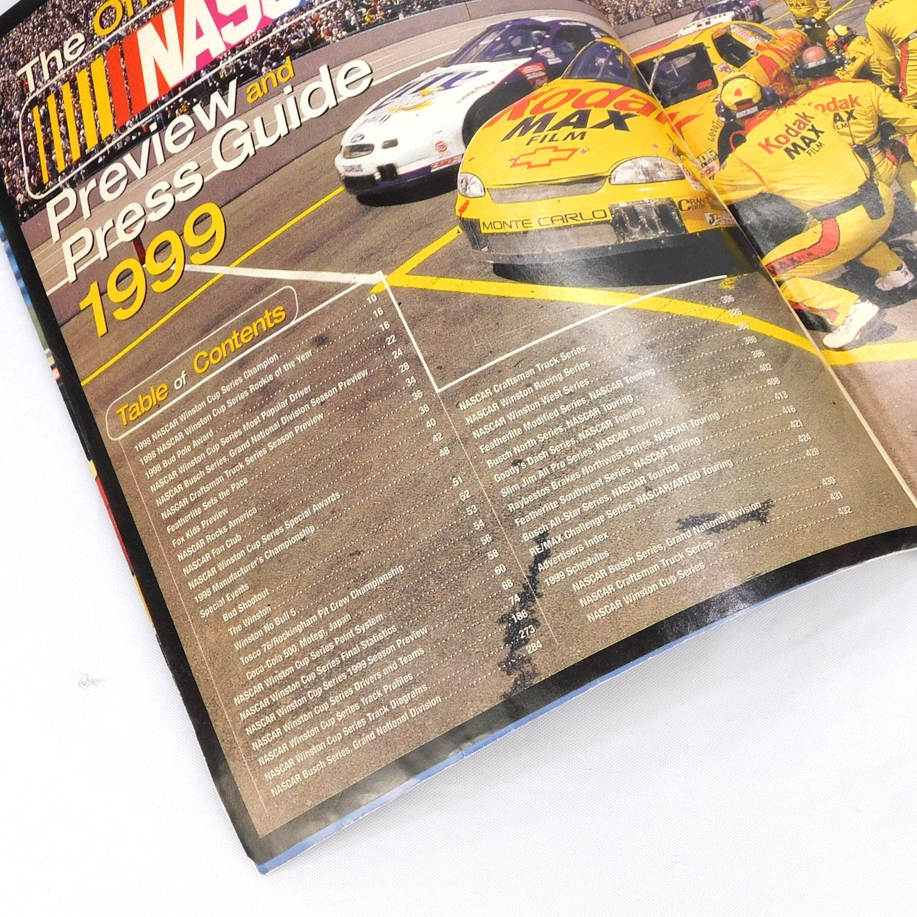 Vintage NASCAR 1999 Preview And Press Guide Schedules Stats Jeff Gordon