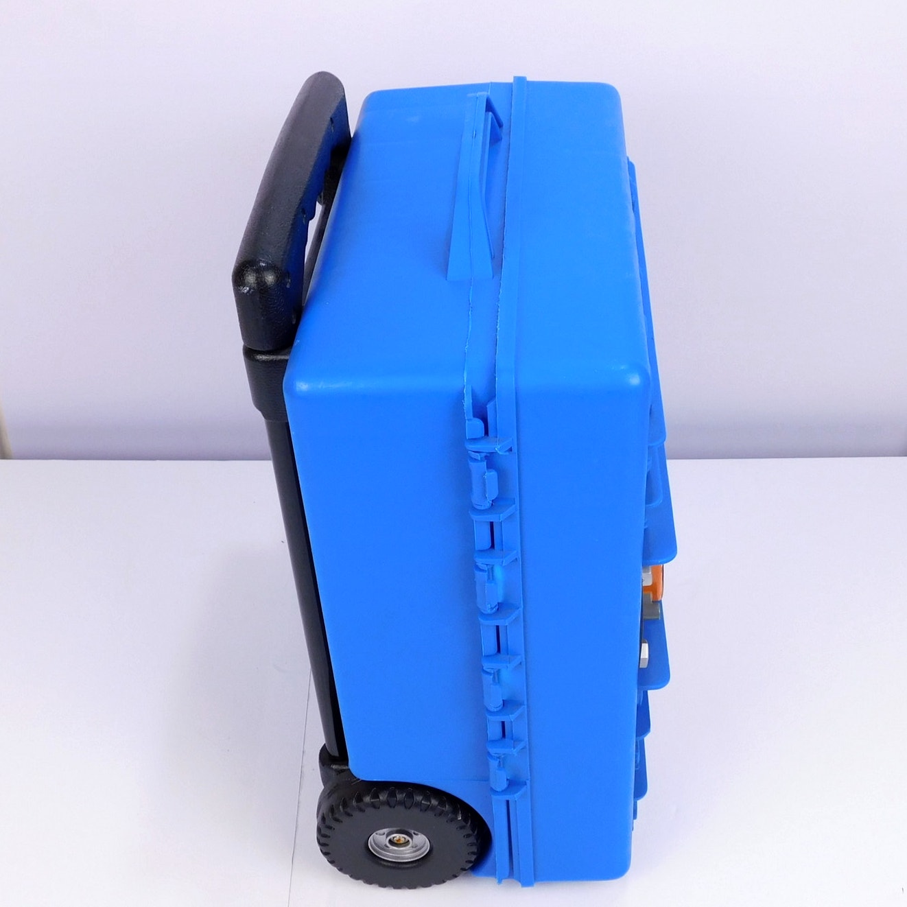 Vintage Hot Wheels 100 Car Carry Case 1997 Rolling w/ Handle Mattel Tara 20375