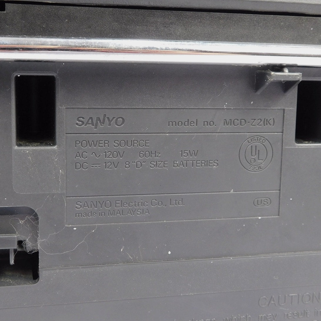 Sanyo MCD-Z2 Portable CD Cassette Boombox AM FM Radio Tested Working Vintage 90s