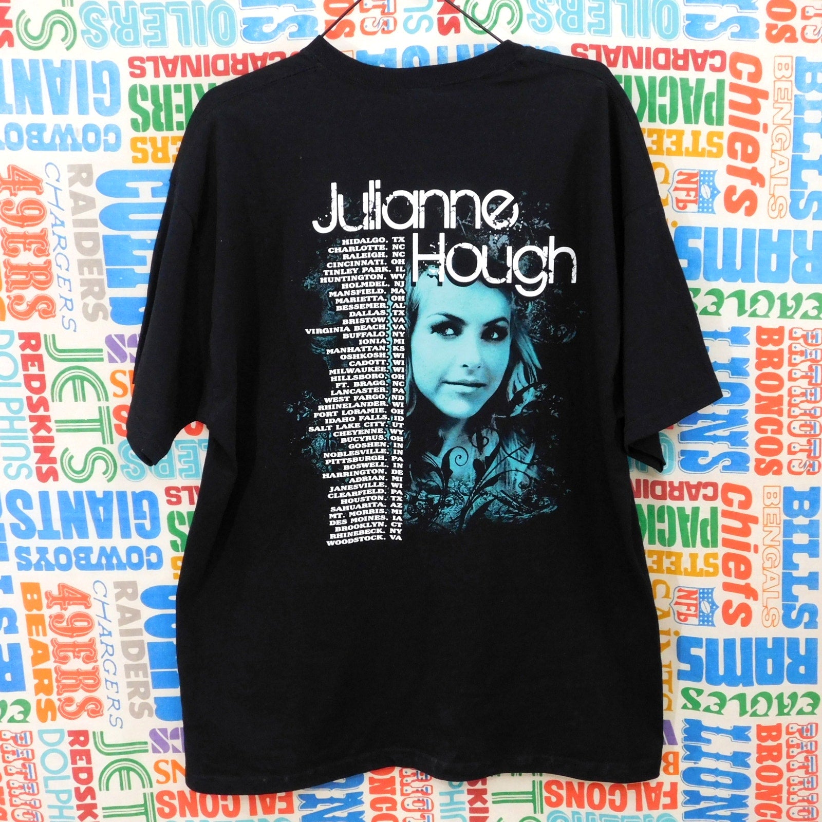 Y2K Julianne Hough Tour T Shirt - Size XL