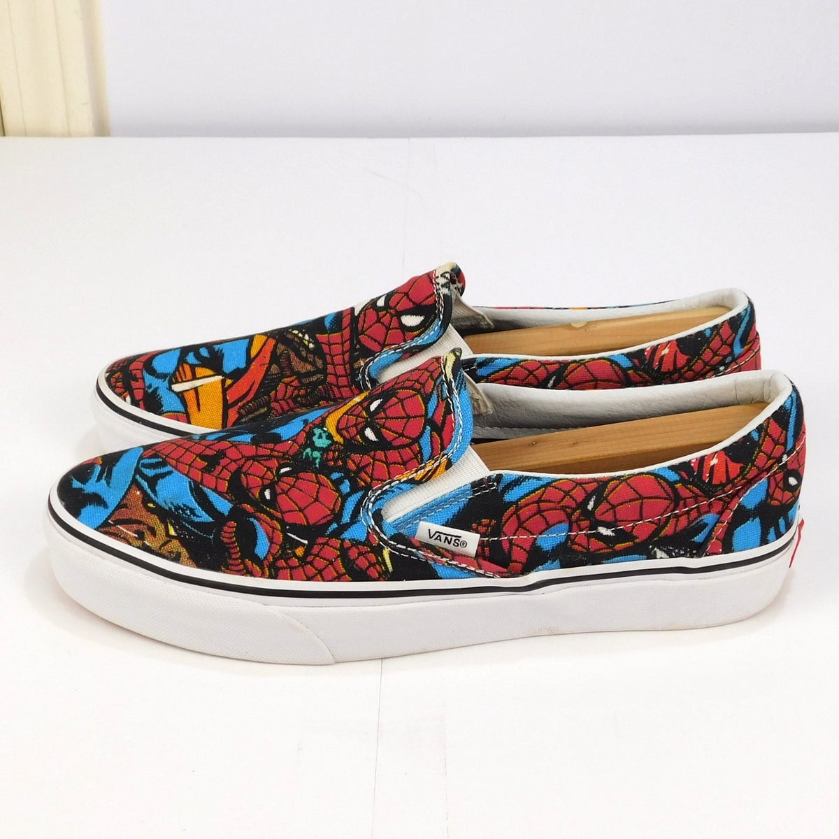 Vans x Marvel Spider-Man Classic Slip-On Comic Print Shoes Mens 8.5 Womens 10