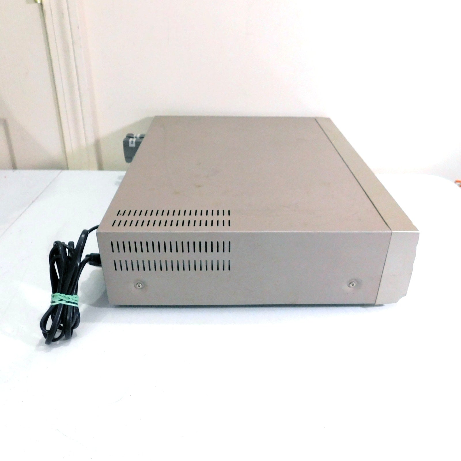 Vintage VCD CD Player Videoke VMP-9000 Karaoke Tested No Remote