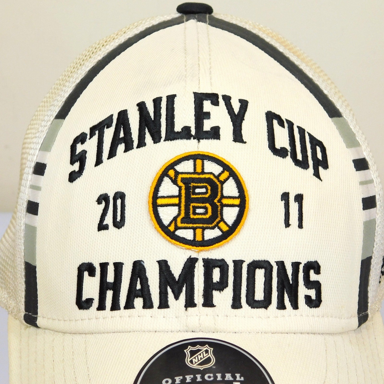 Reebok Boston Bruins 2011 Stanley Cup Champs Hat - OSFA (minor yellowing)