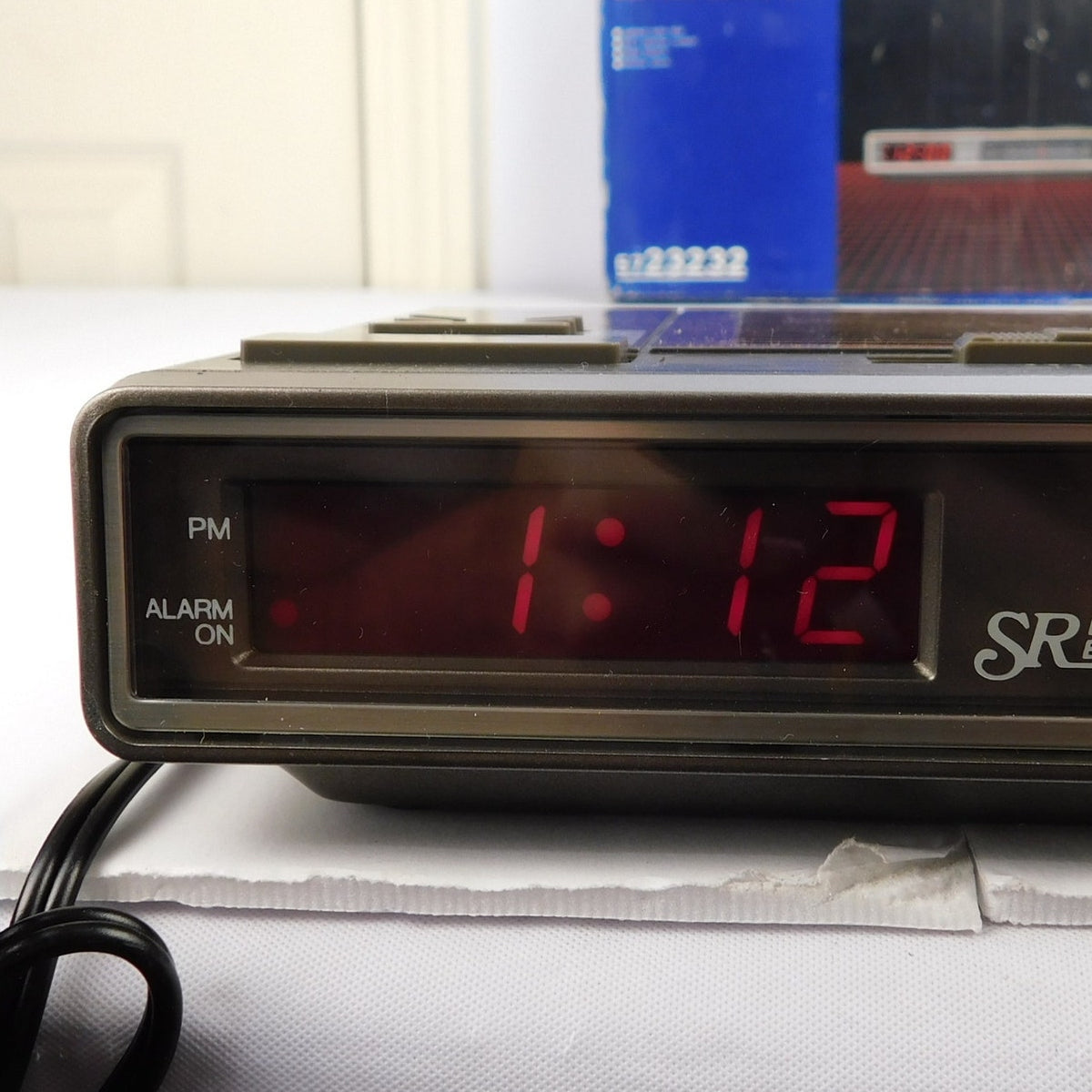 Vintage Sears 572.3232 AM FM LED Alarm Clock Radio Woodgrain Box Manual Tested