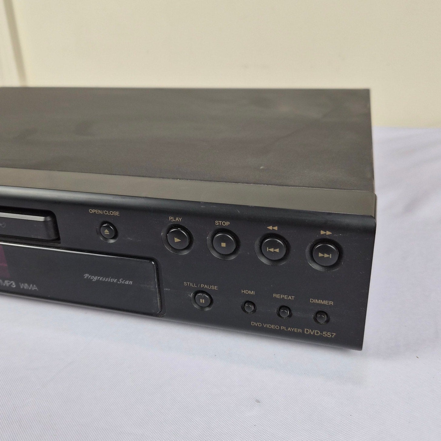 Denon DVD-557 DVD CD SACD Player HDMI Out Tested No Remote 2006