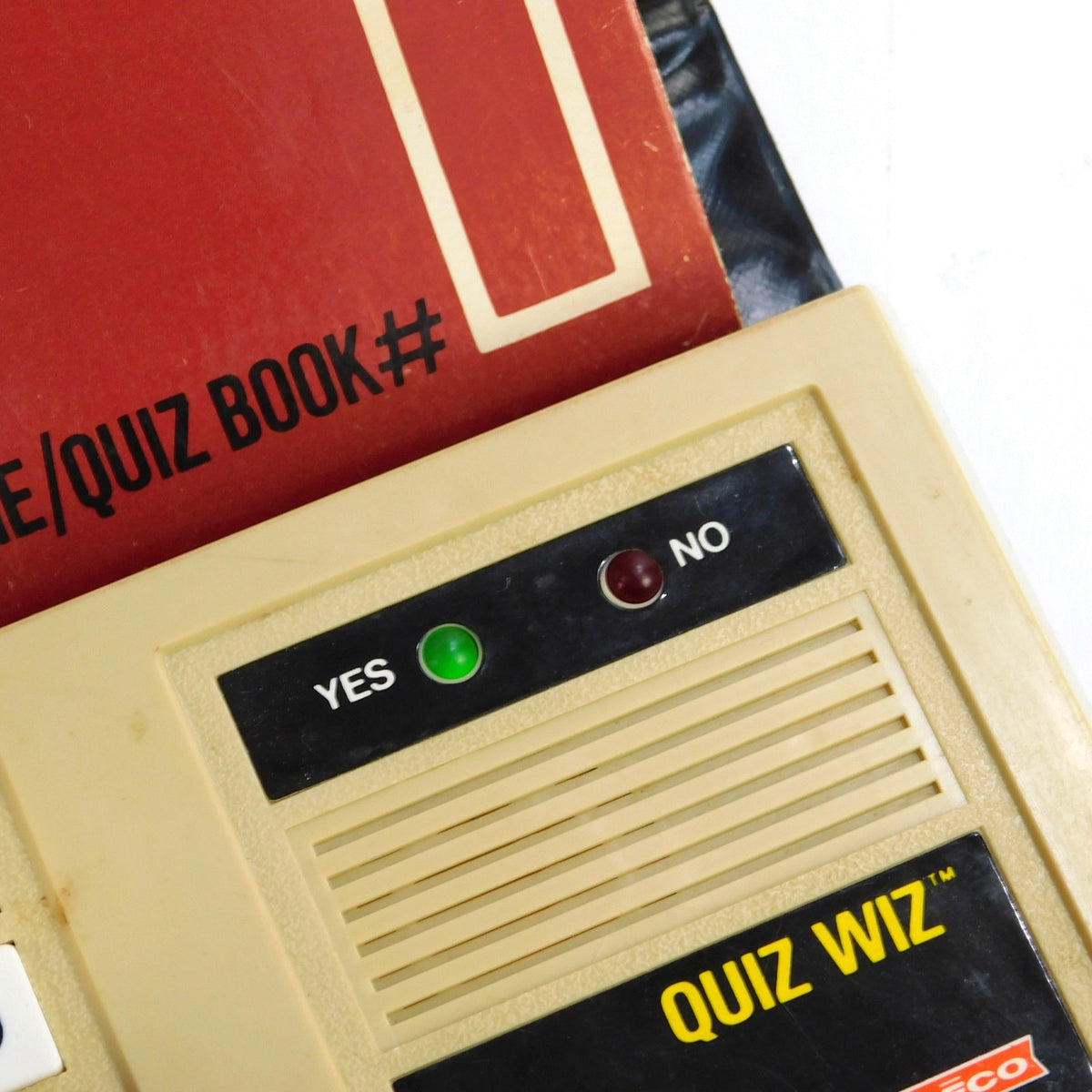 Vintage Coleco Quiz Wiz Electronic Trivia Game 1001 Questions Book 1 Tested