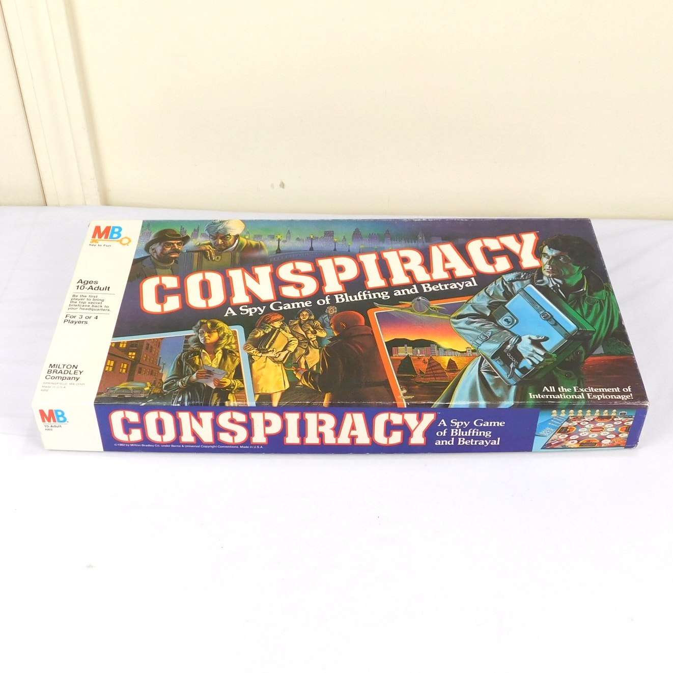 Vintage Milton Bradley Conspiracy Board Game Complete In Box 1982 Spy Mystery