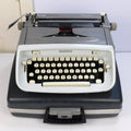 Singer Professional T-62 Manual Typewriter Royal Safari Case Key Serviced