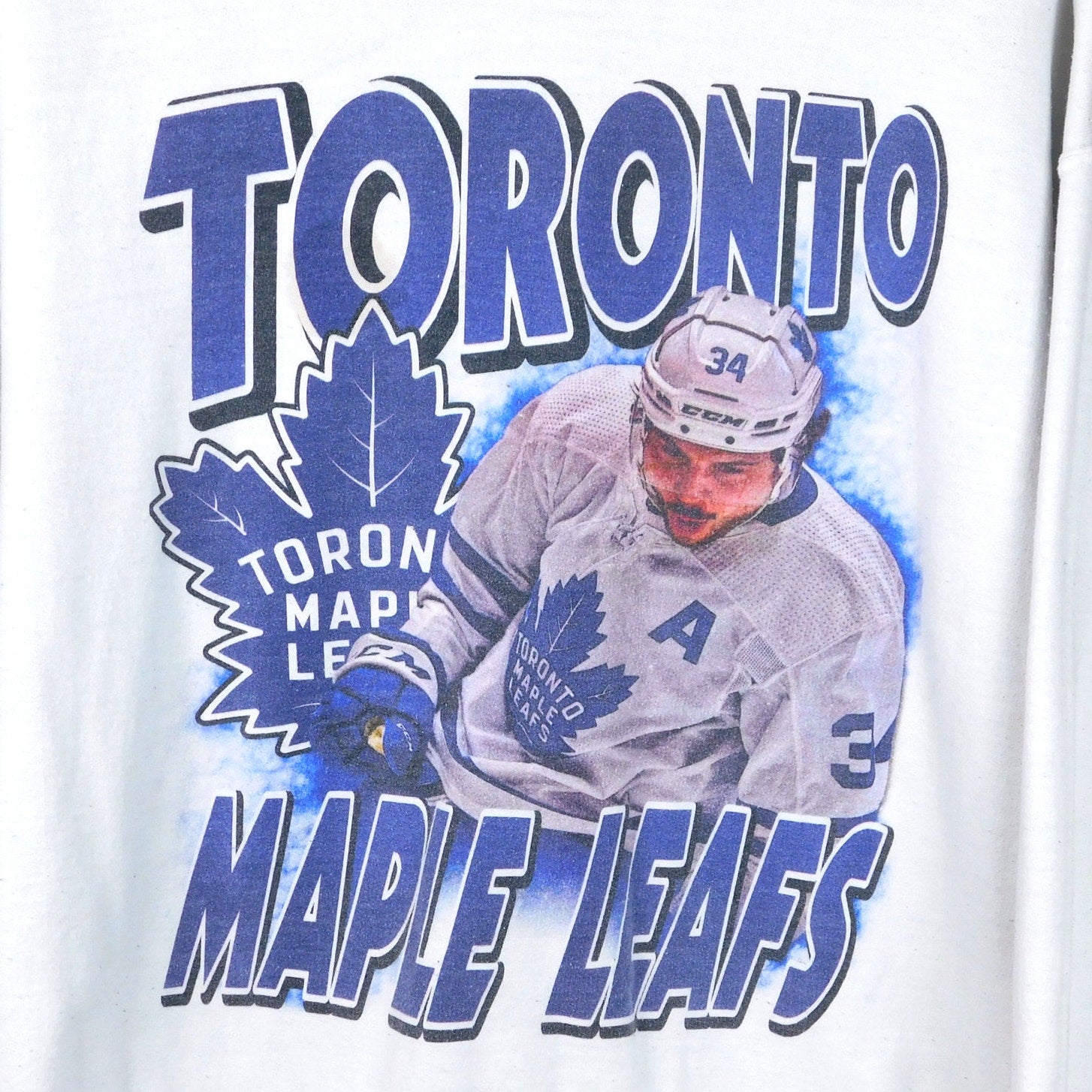 Toronto Maple Leafs Retro Auston Matthews Graphic Sweatshirt - Size L