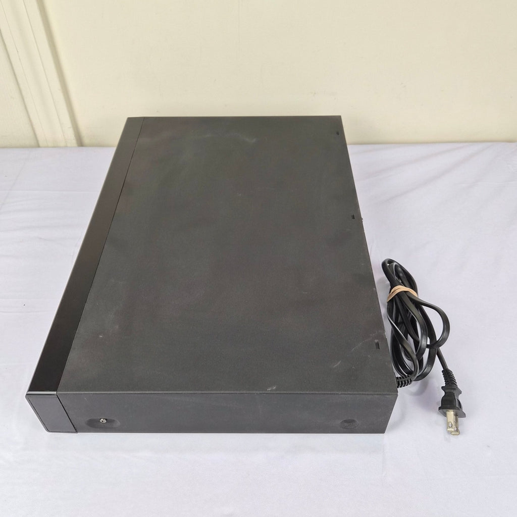 Denon DVD-557 DVD CD SACD Player HDMI Out Tested No Remote 2006