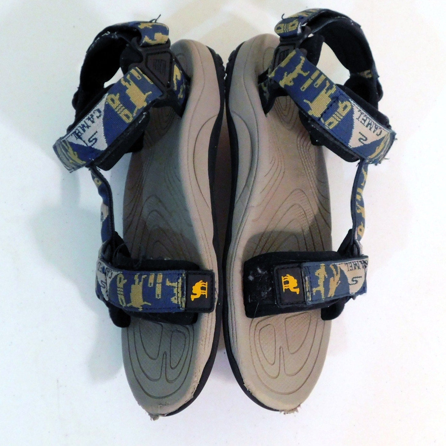 Camel Crown Mens Sandals Size 8 Blue Patterned Hook and Loop Strappy