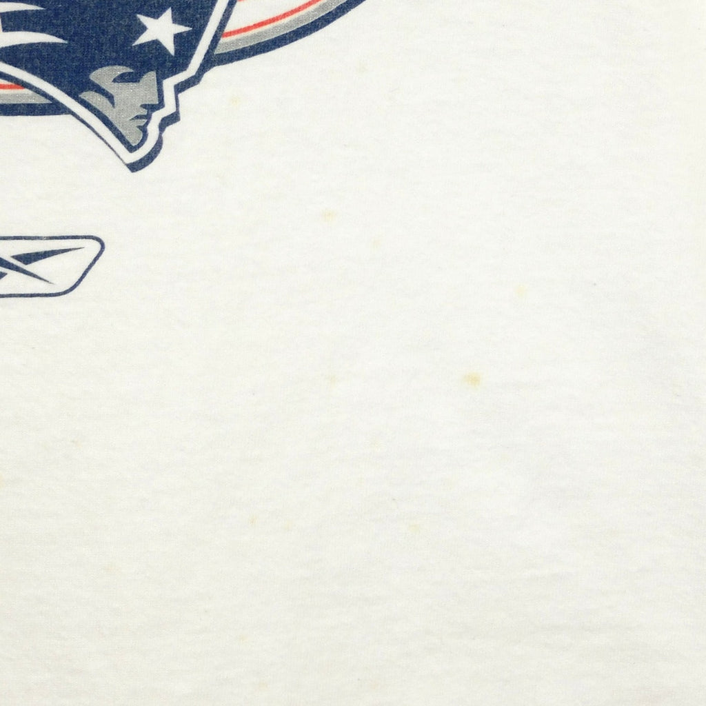 Y2K New England Patriots Super Bowl 38 Champions Long Sleeve Tee - Size L