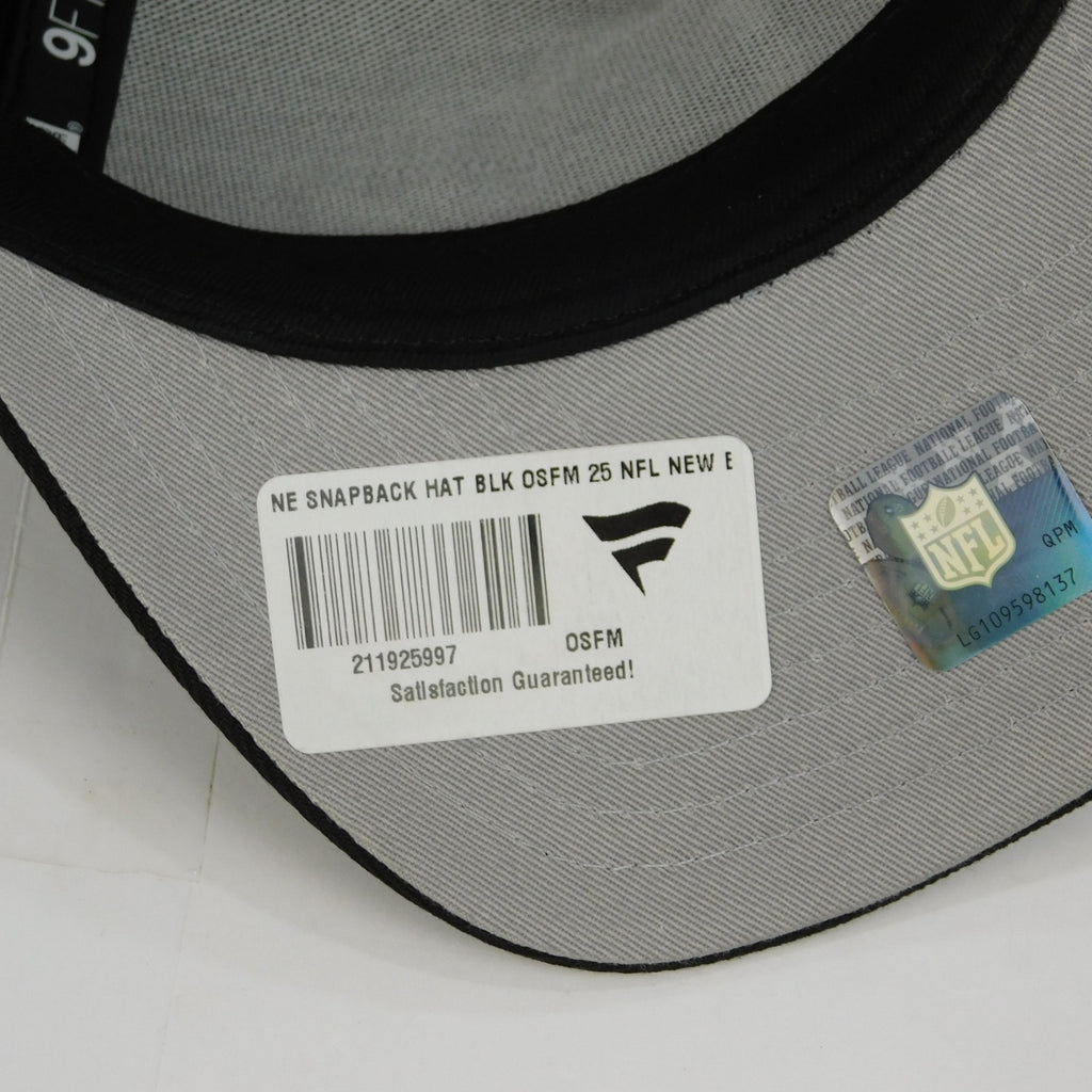 New England Patriots New Era 2025 AFC Champions Locker Room Hat - OSFA, NWT