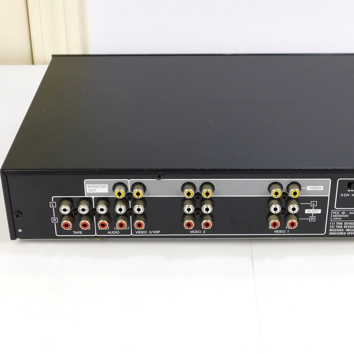 Kenwood KVC-670 Audio Video System Controller Vintage AV Switcher Tested Working