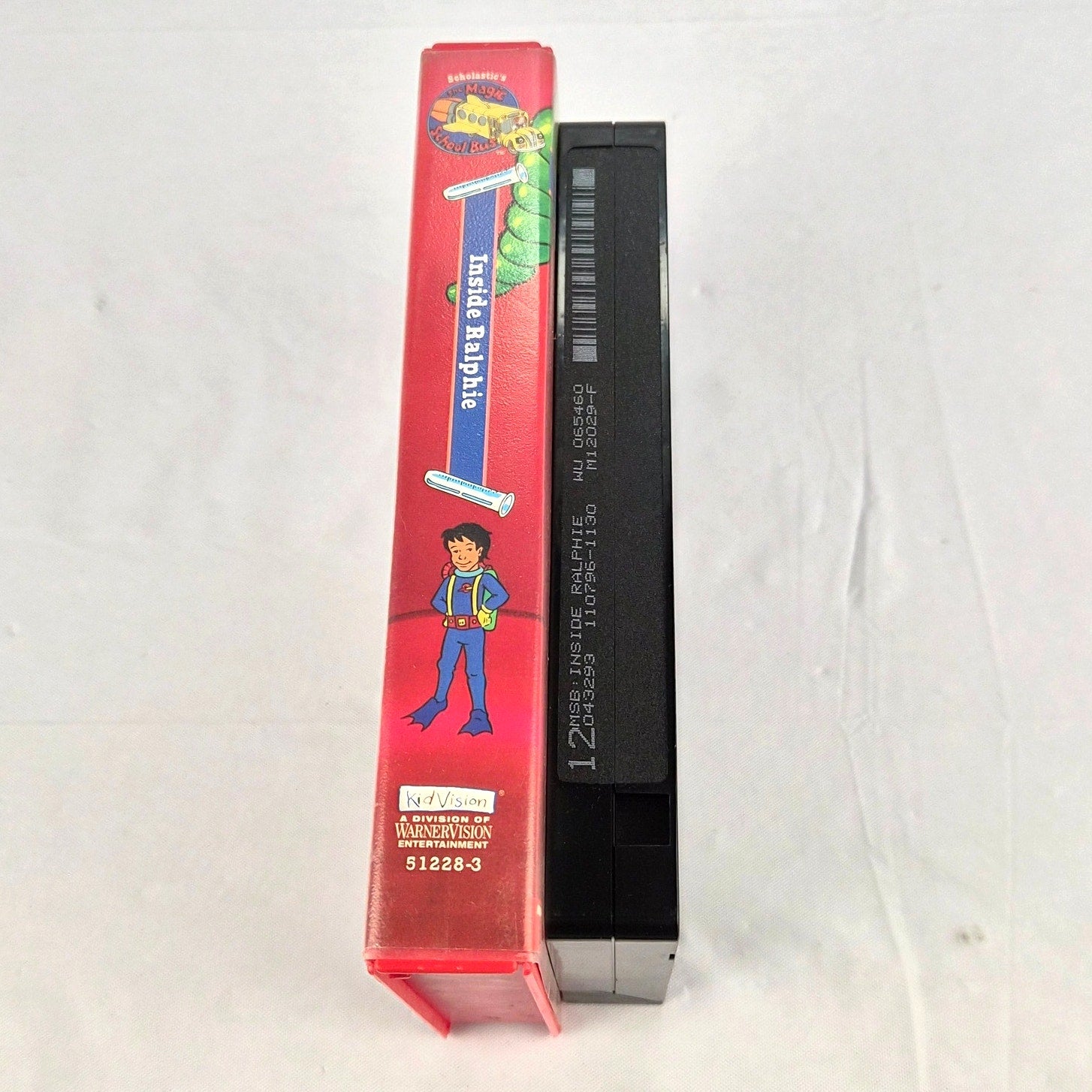 The Magic School Bus Inside Ralphie VHS Tested Red Clamshell 1995 Scholastic