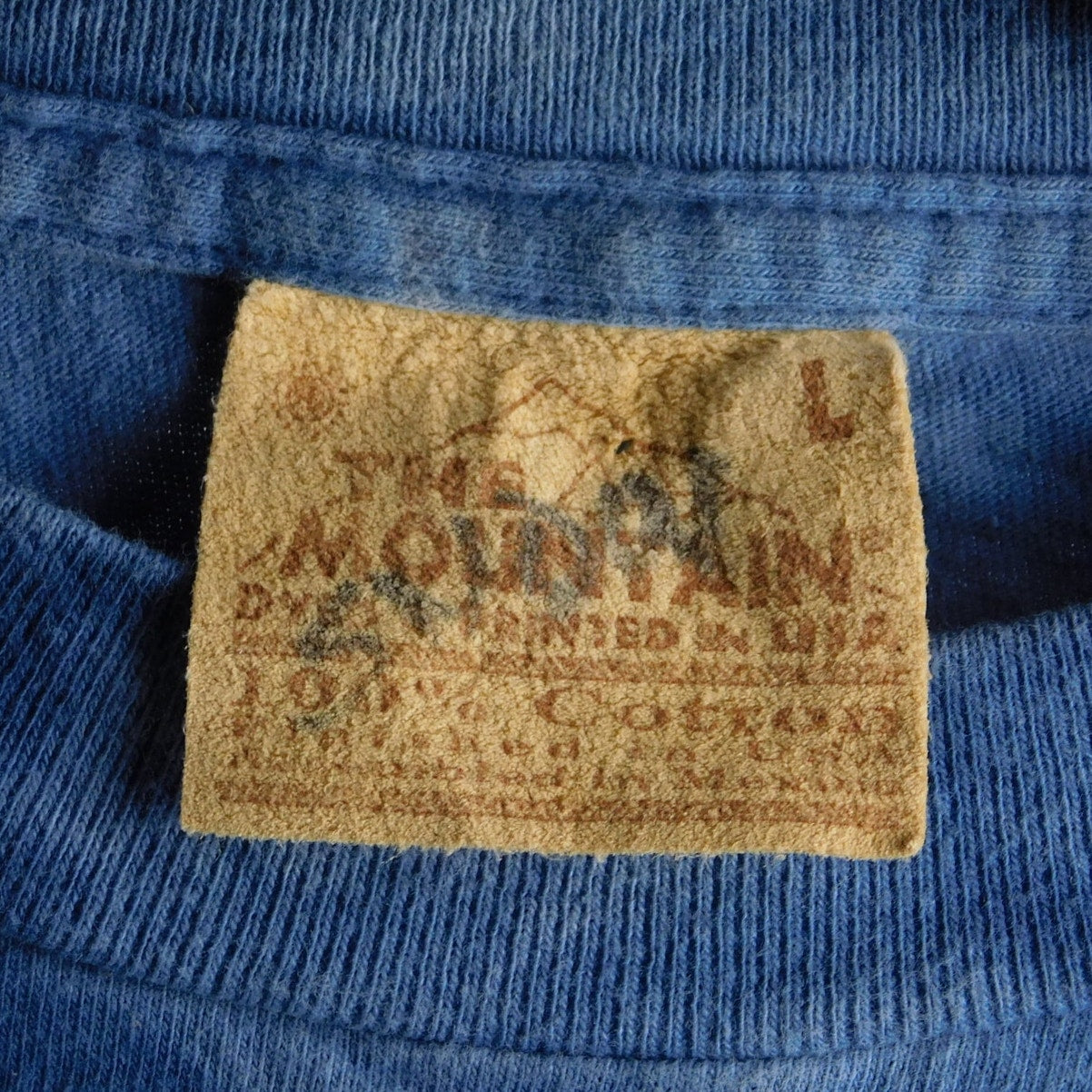 1999 The Mountain Tie Dye Wolf Waterfall Graphic T Shirt - Size L