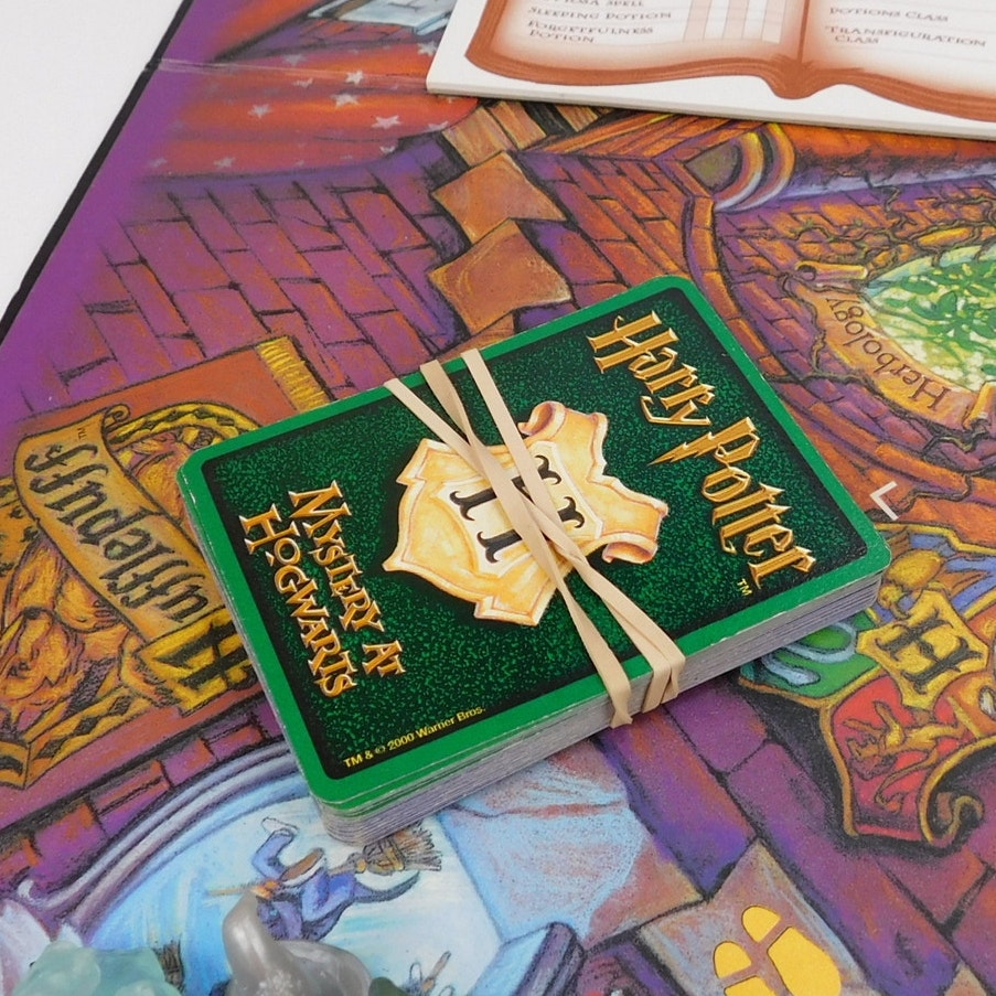 Harry Potter Sorcerer's Stone Mystery at Hogwarts Board Game Complete 2000