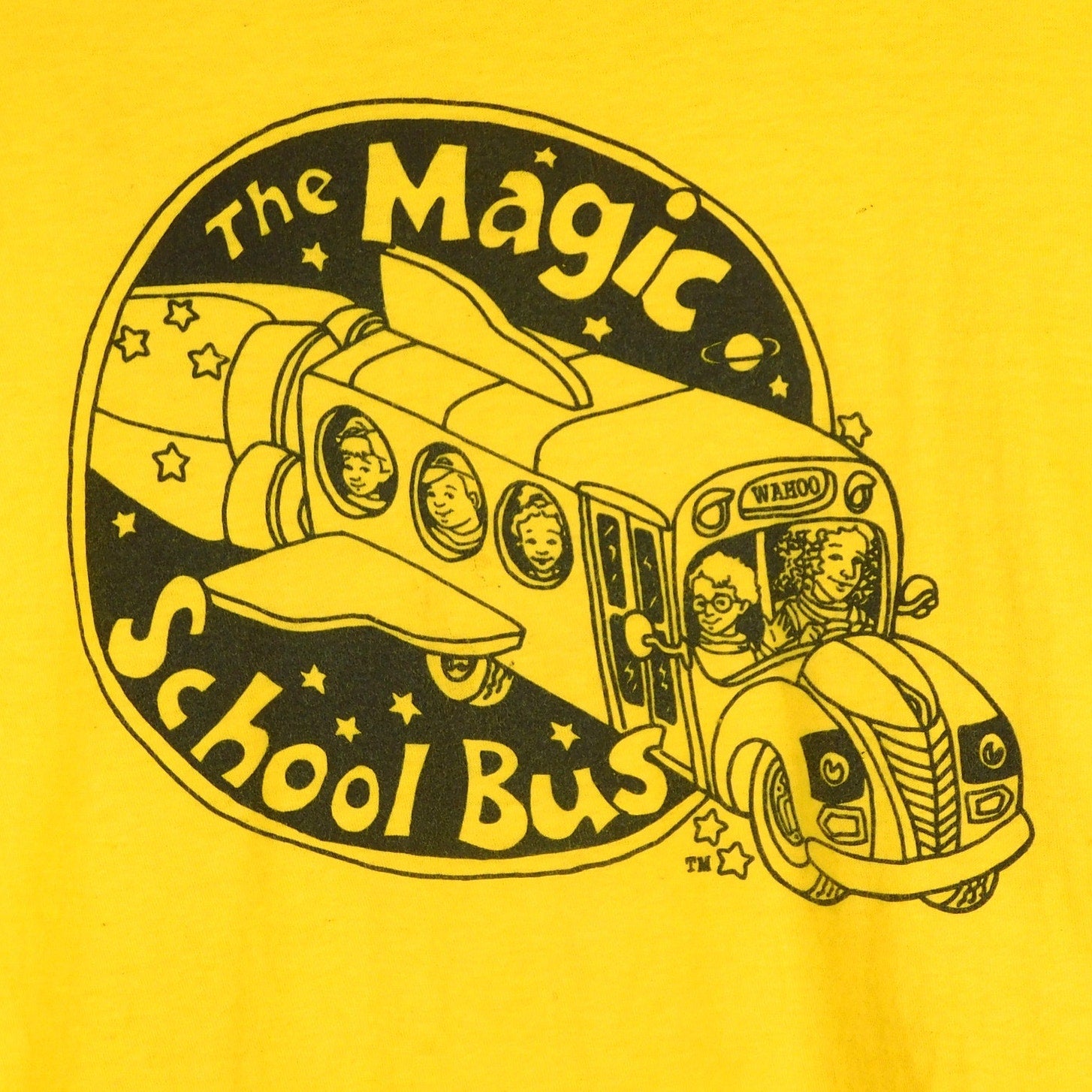 Magic School Bus Logo Graphic T Shirt Size XL Yellow Black Minor Flaws