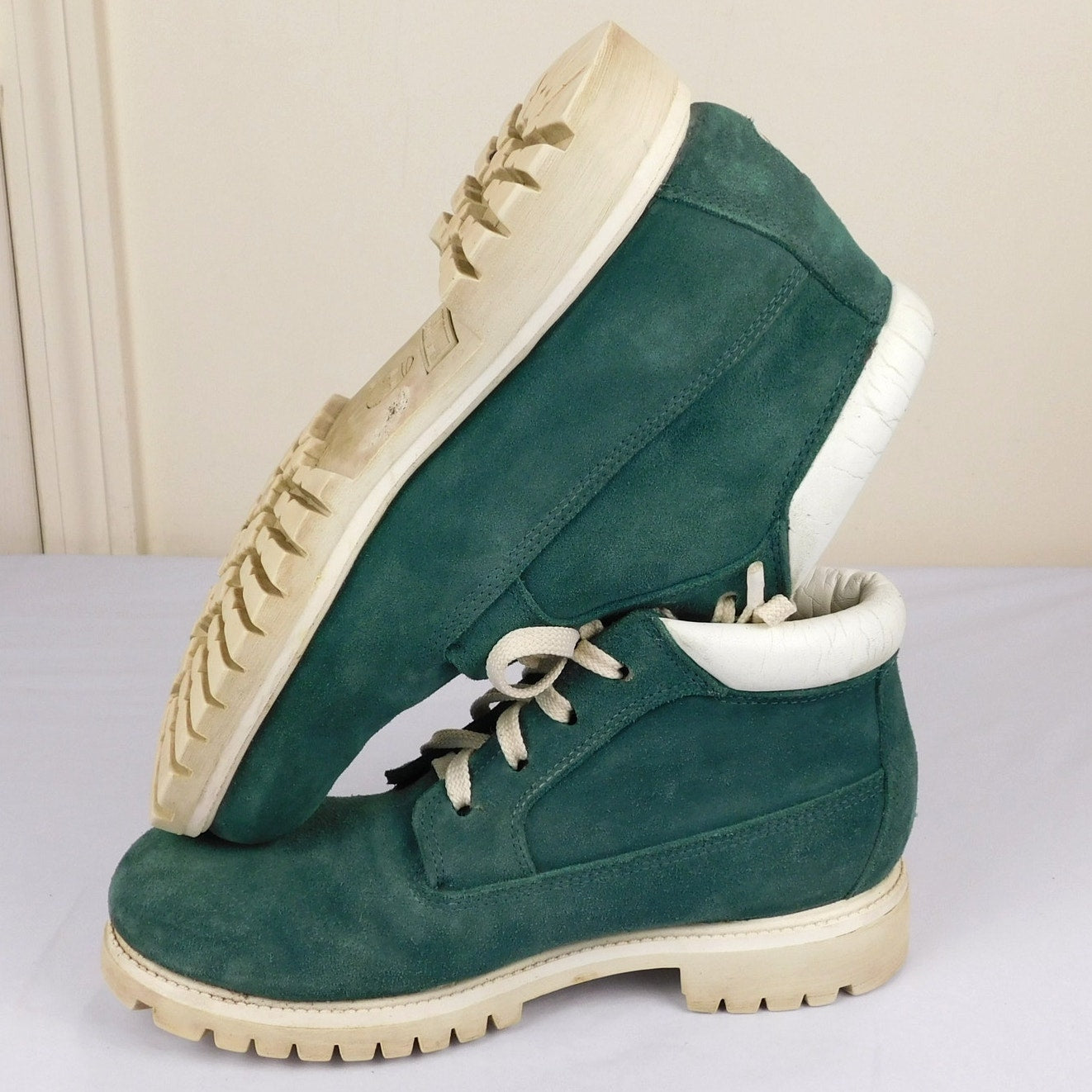 Late 90s Green Suede Timberland Chukka Boots - Size Men's 8.5