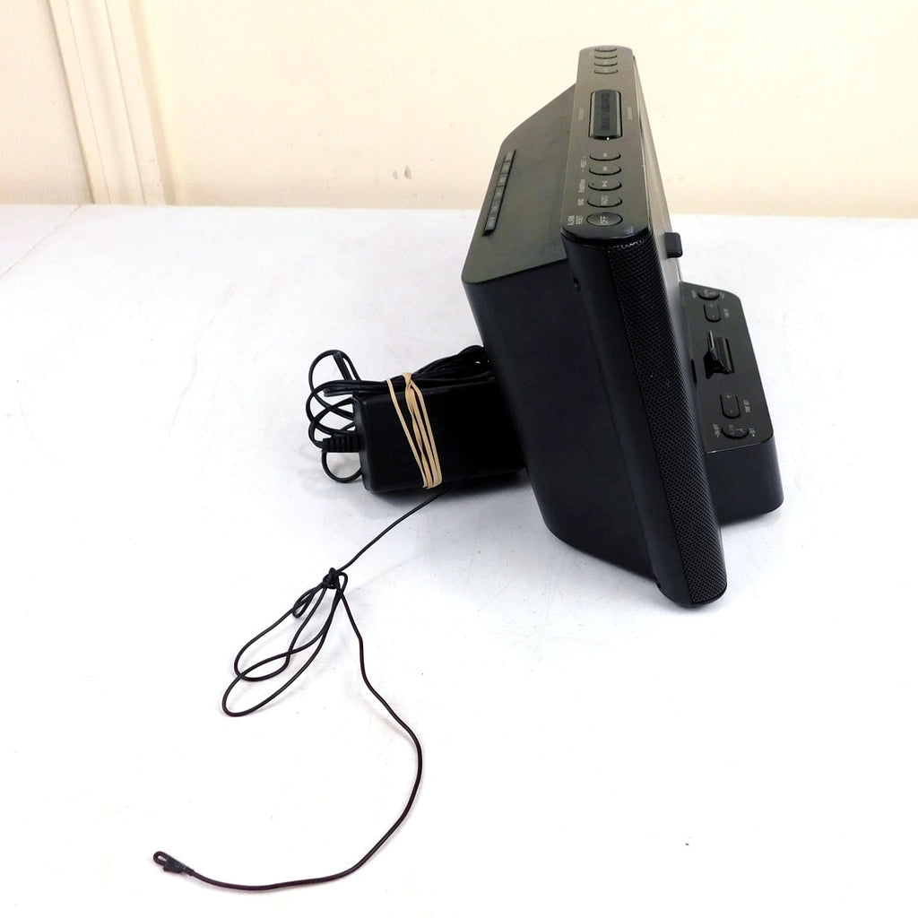 Sony ICF-CS15iP Personal Audio Docking System Tested Working iPod Incl Remote