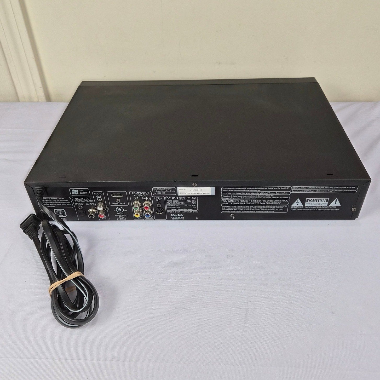 Denon DVD-557 DVD CD SACD Player HDMI Out Tested No Remote 2006