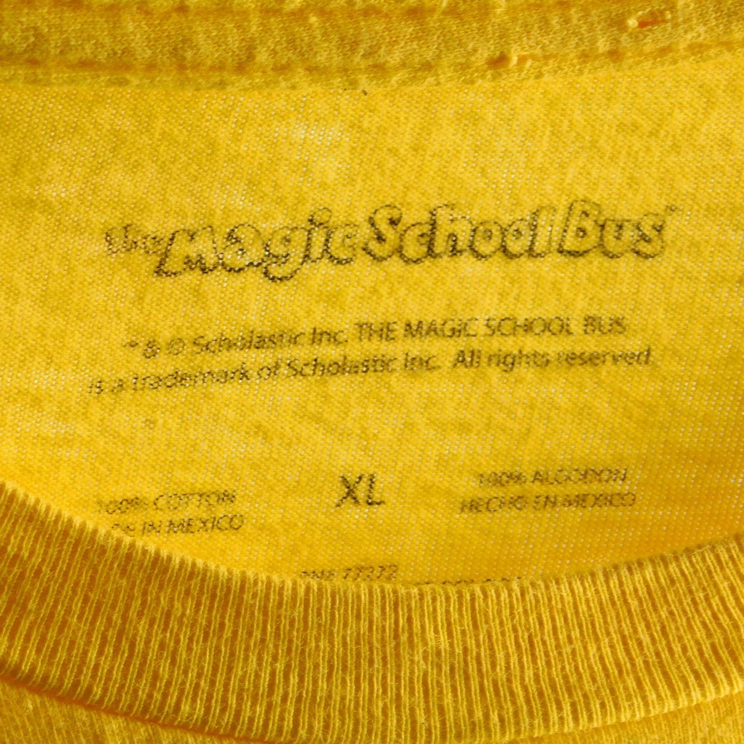 Magic School Bus Logo Graphic T Shirt Size XL Yellow Black Minor Flaws