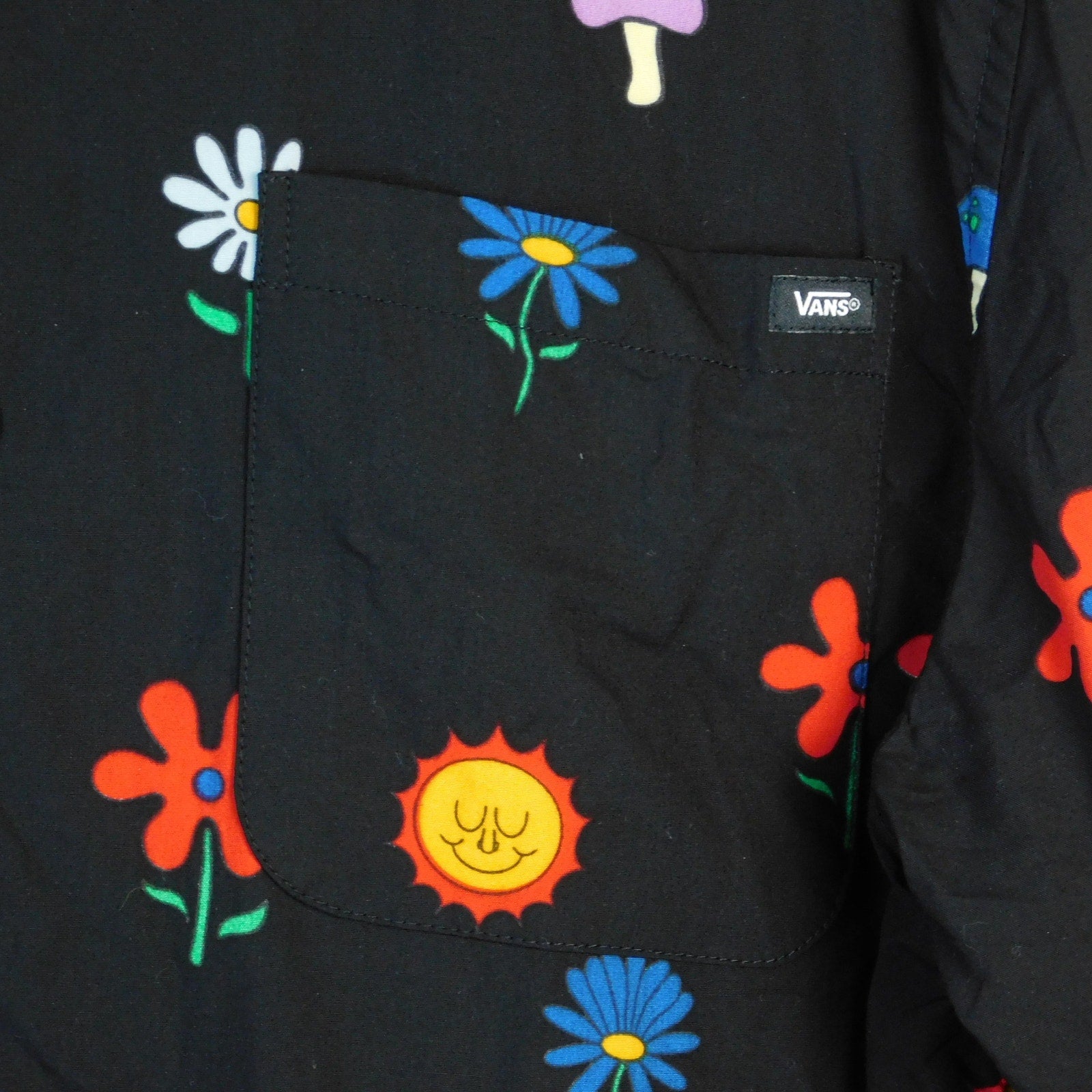 Vans Floral Mushroom Shirt Mens Medium Black Psychedelic Button Up Skate AOP