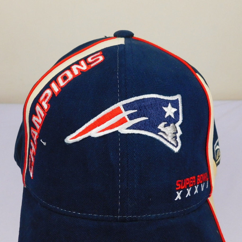 New England Patriots Super Bowl 36 Champs Hat - Adjustable, NWT (minor yellowing)
