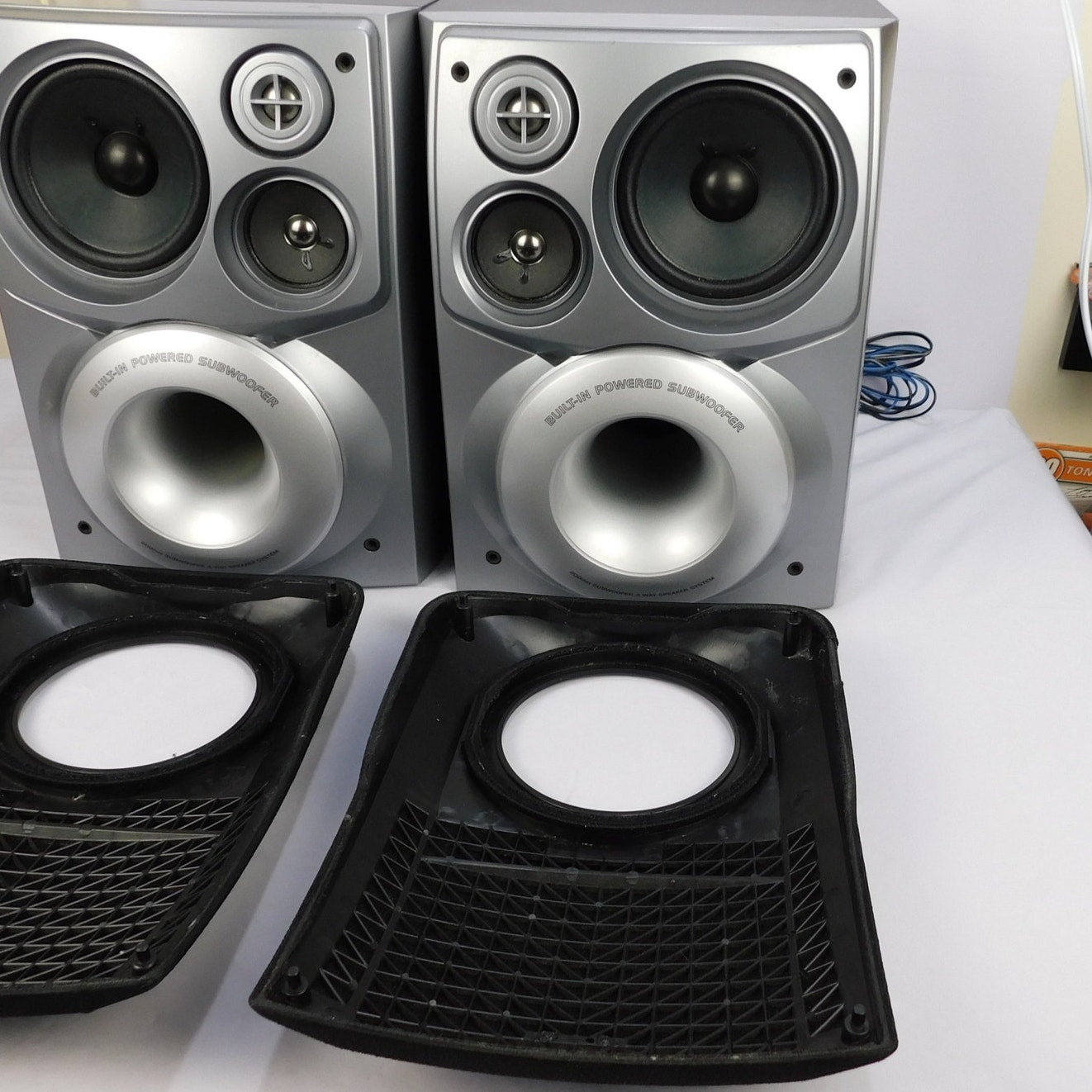 AIWA SX-WNA909 3-Way Bass Reflex Speakers 90s Built In Subwoofers 150W