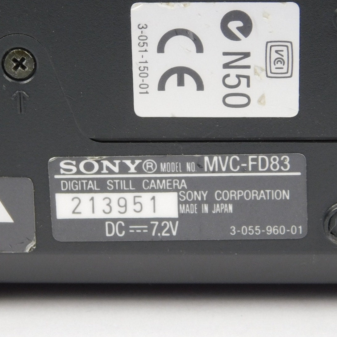 Sony Mavica MVC-FD83 Digital Camera w/ Floppy Disks New Battery & Charger Tested