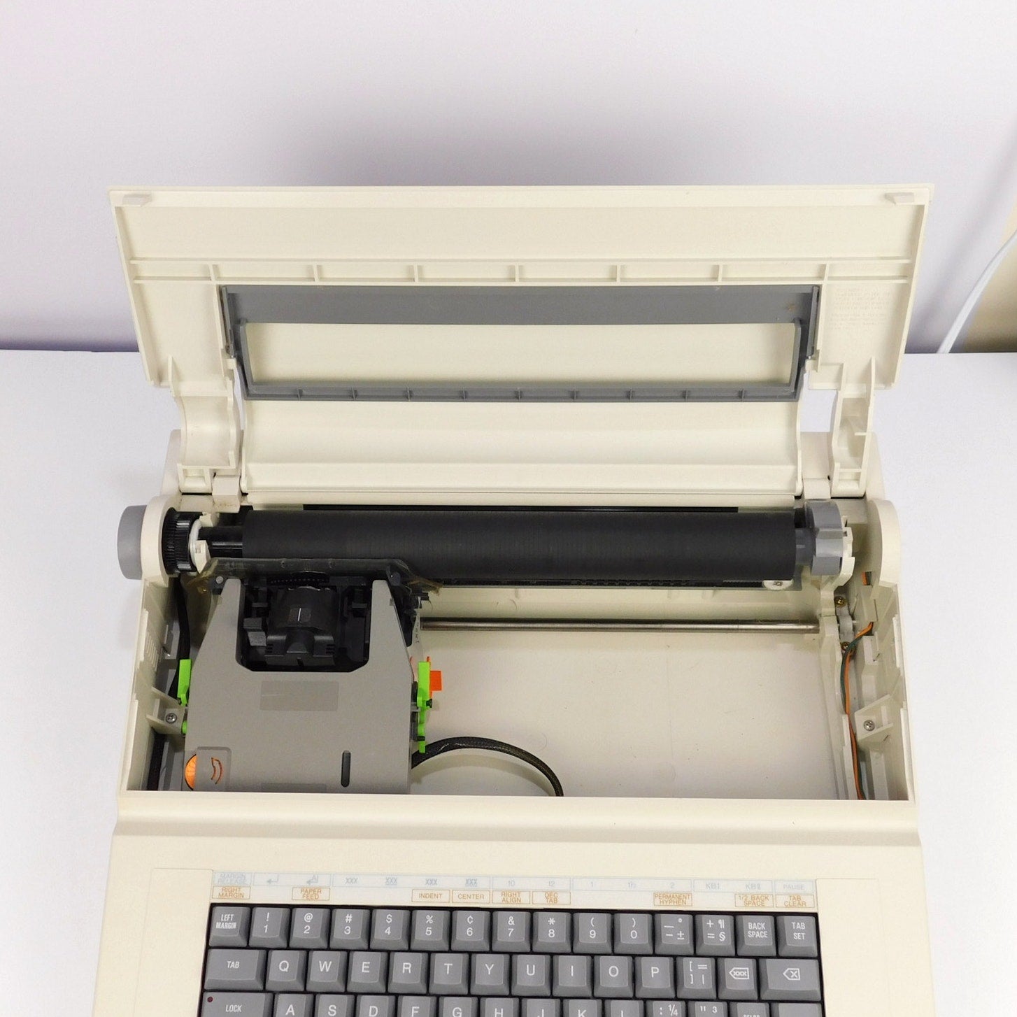 Canon ES3 Electronic Typewriter Word Processor Fully Tested w/ Ink Ribbon V008