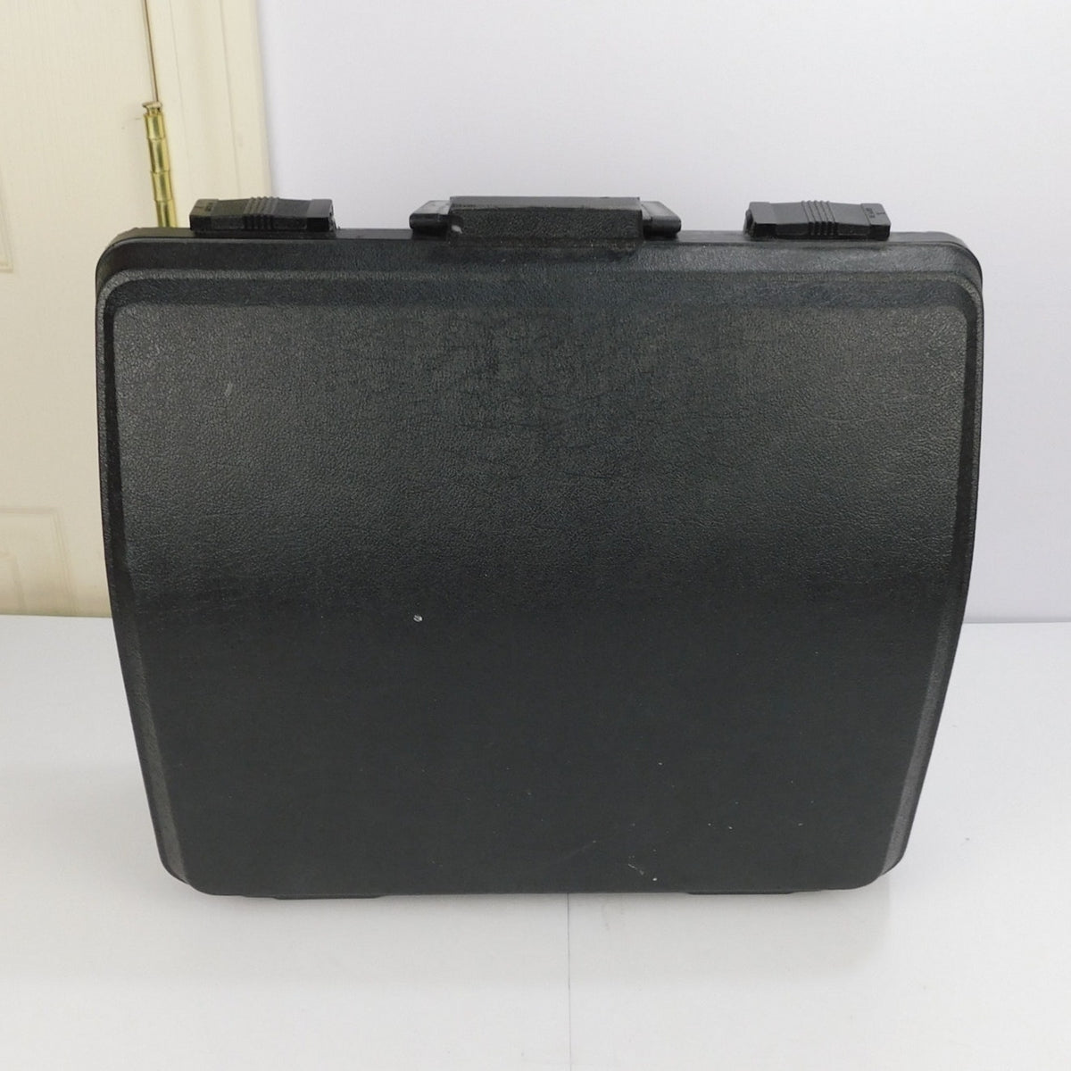 Royal Epoch Portable Manual Typewriter Black w/ Hard Carrying Case Tested