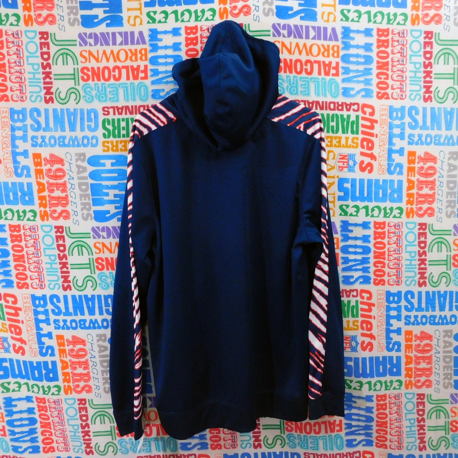 New England Patriots Zubaz Hoodie - Size L - New With Tags