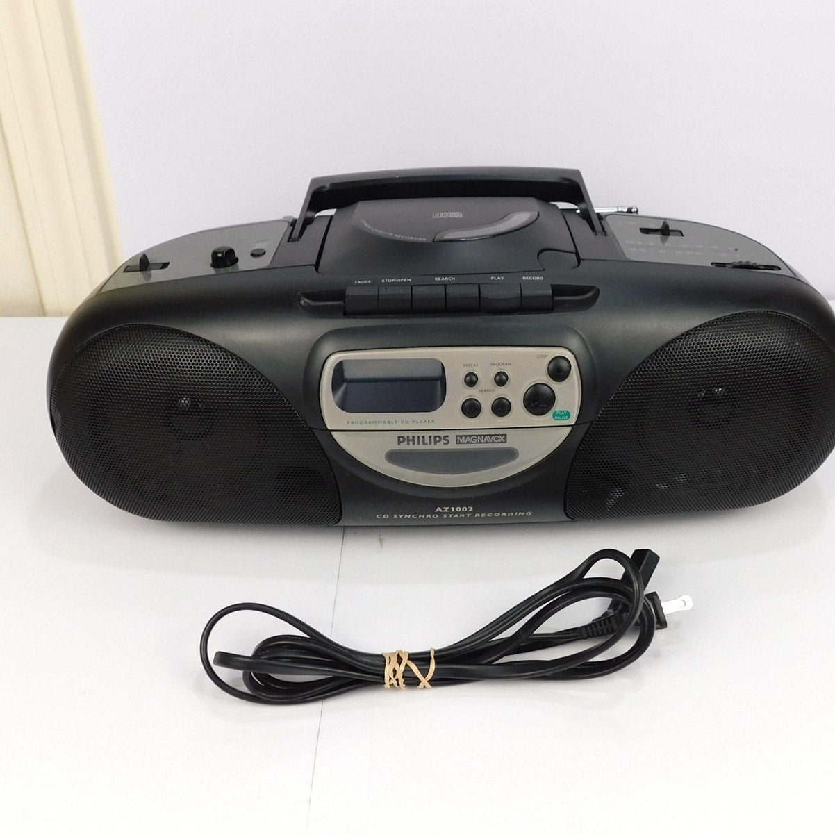 Philips Magnavox AZ1002 Portable Stereo Boombox CD Cassette Radio Tested Working