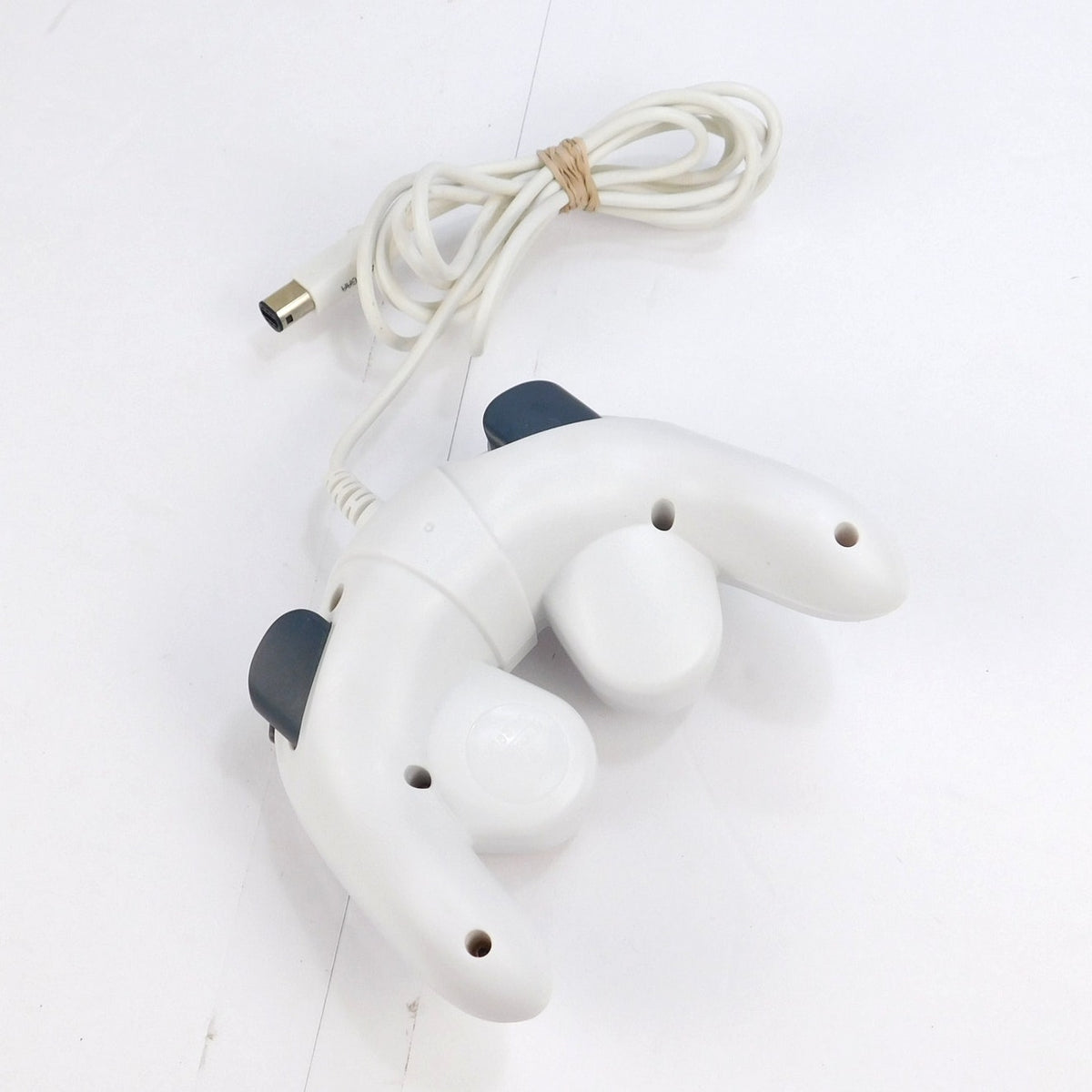 GameStop Nintendo GameCube Controller White Wired Turbo Tested Working Serviced
