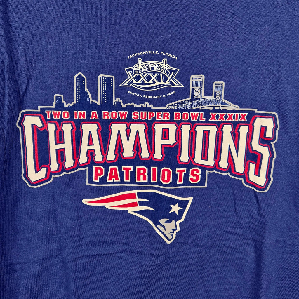 Y2K New England Patriots 2 In A Row Super Bowl Champs T Shirt - Size XL